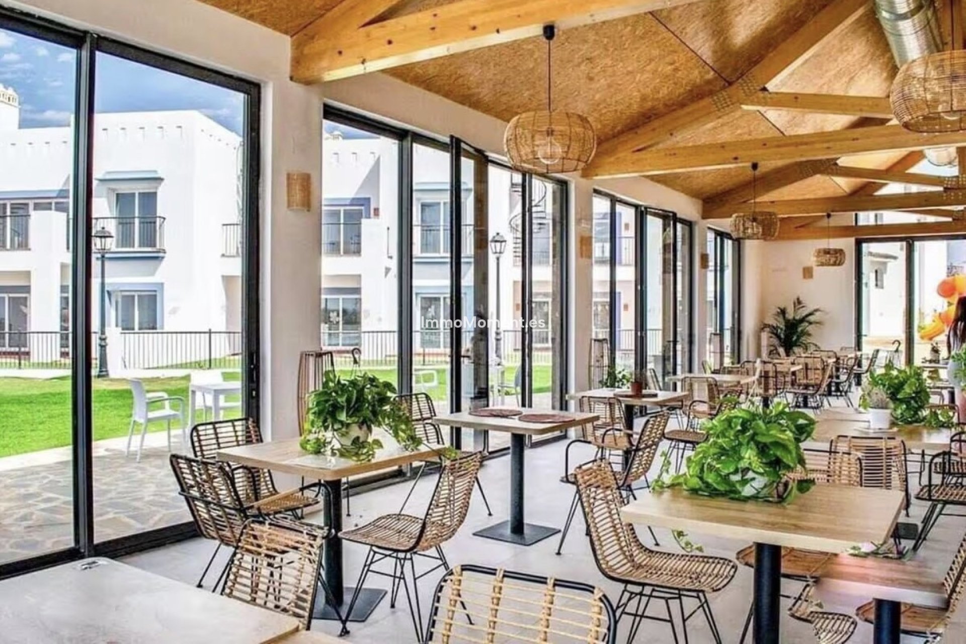Resale - Apartment - Benahavís - Benahavís Centro