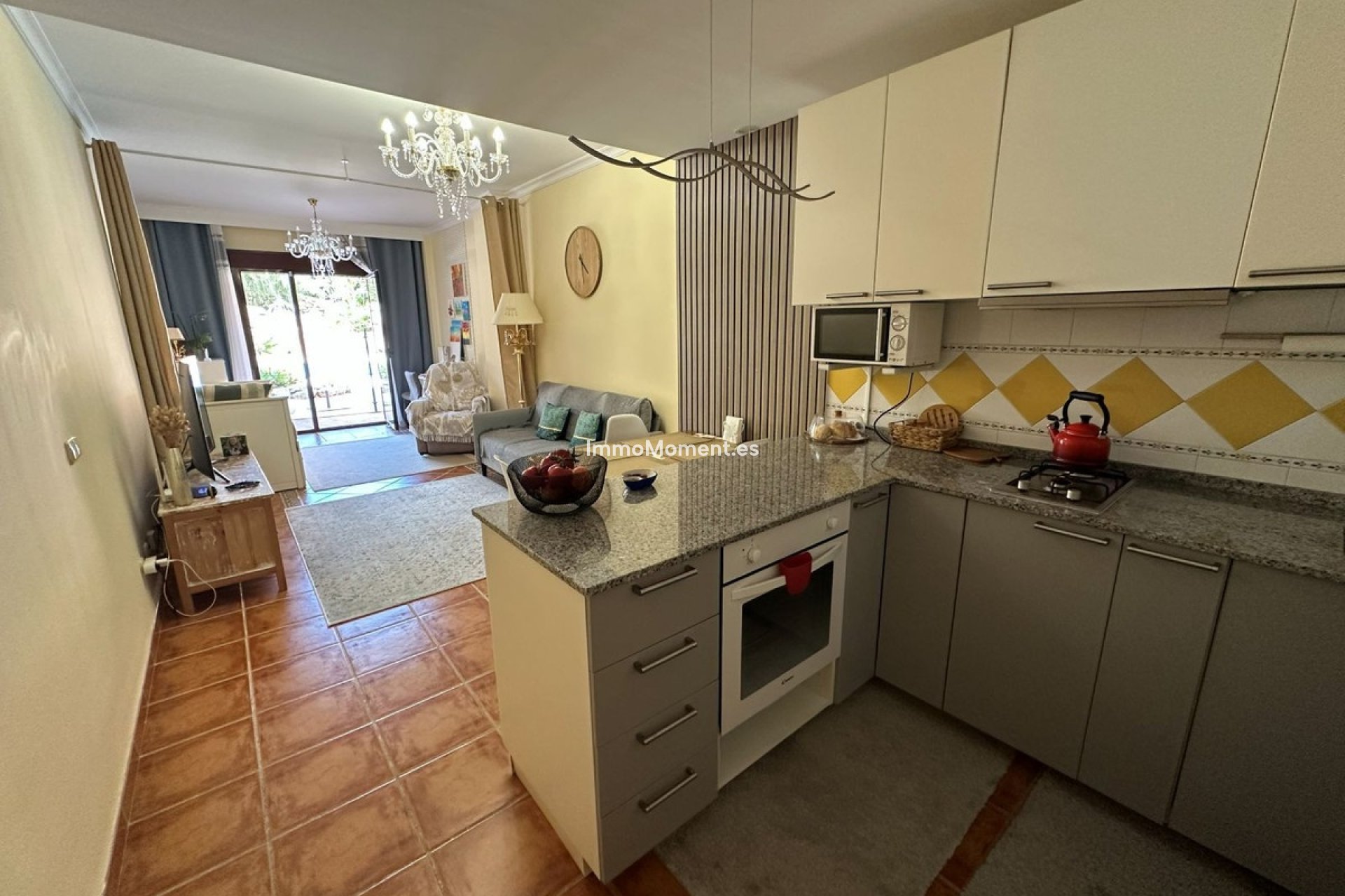 Resale - Apartment - Benahavís - Benahavís Centro