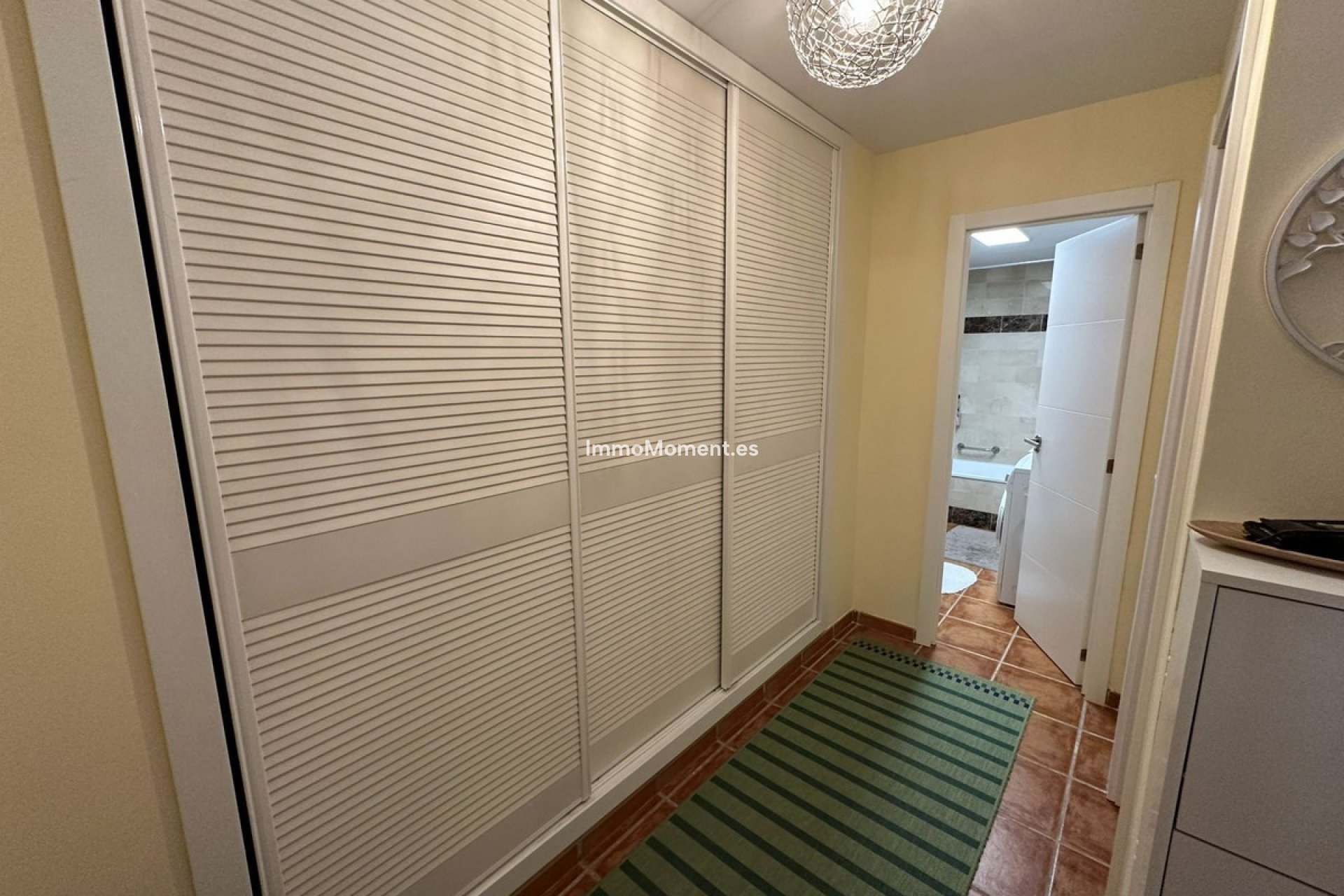 Resale - Apartment - Benahavís - Benahavís Centro