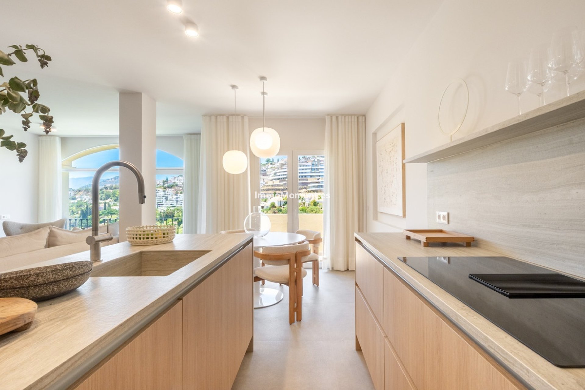 Resale - Apartment - Benahavís - Benahavís Centro