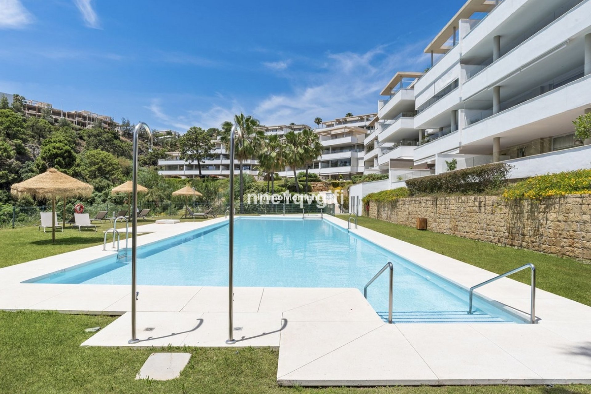 Resale - Apartment - Benahavís - Benahavís Centro