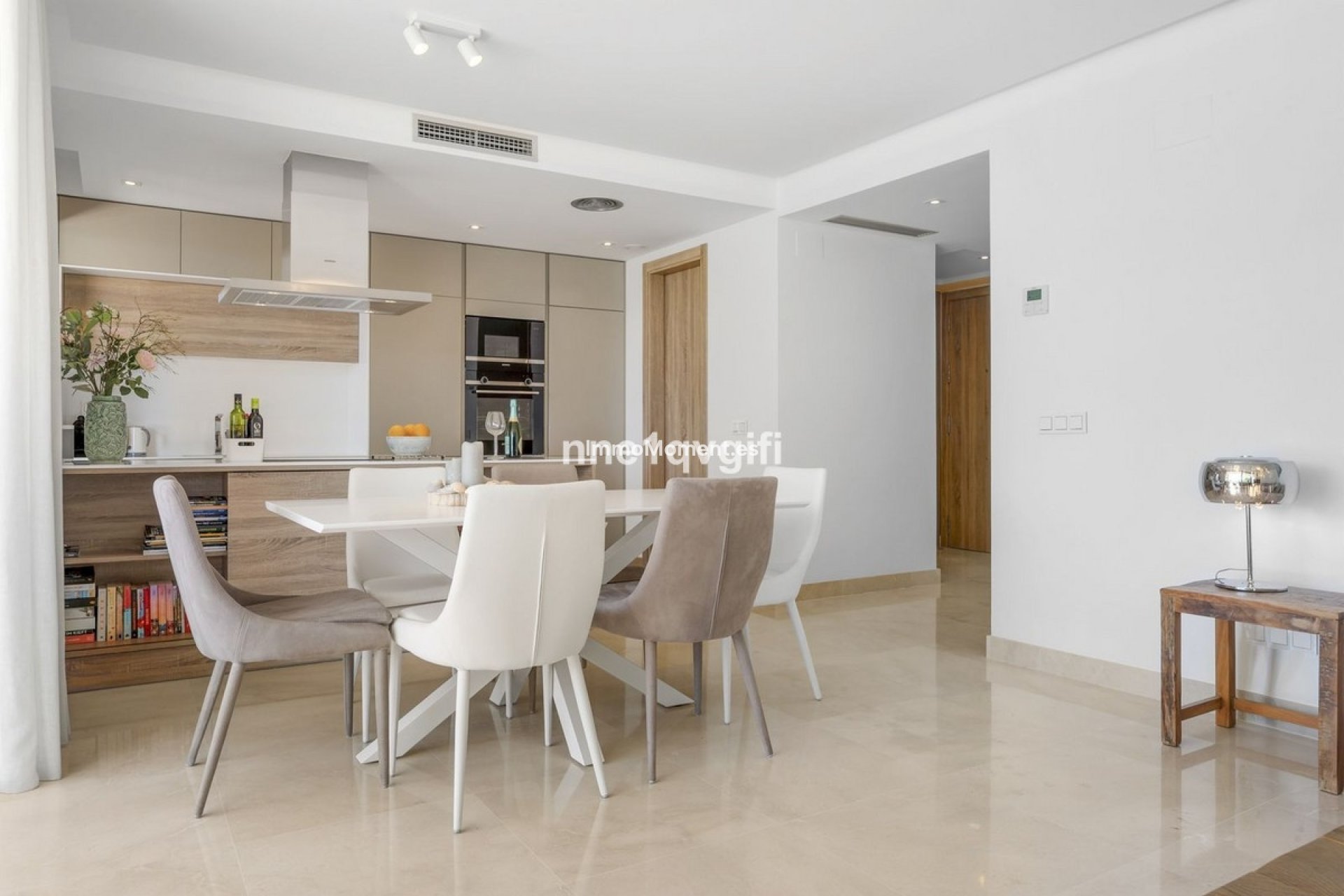 Resale - Apartment - Benahavís - Benahavís Centro