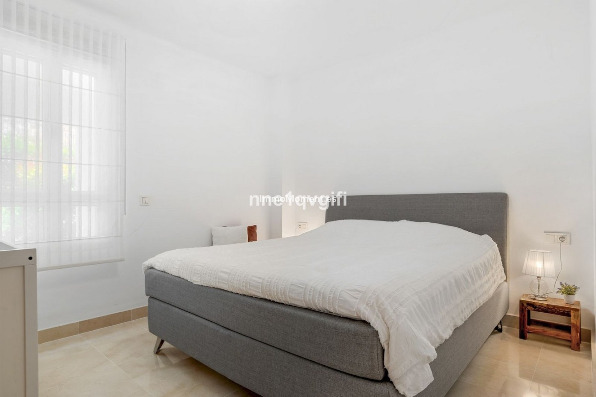 Resale - Apartment - Benahavís - Benahavís Centro