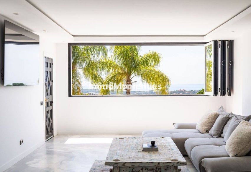 Resale - Apartment - Benahavís - Benahavís Centro