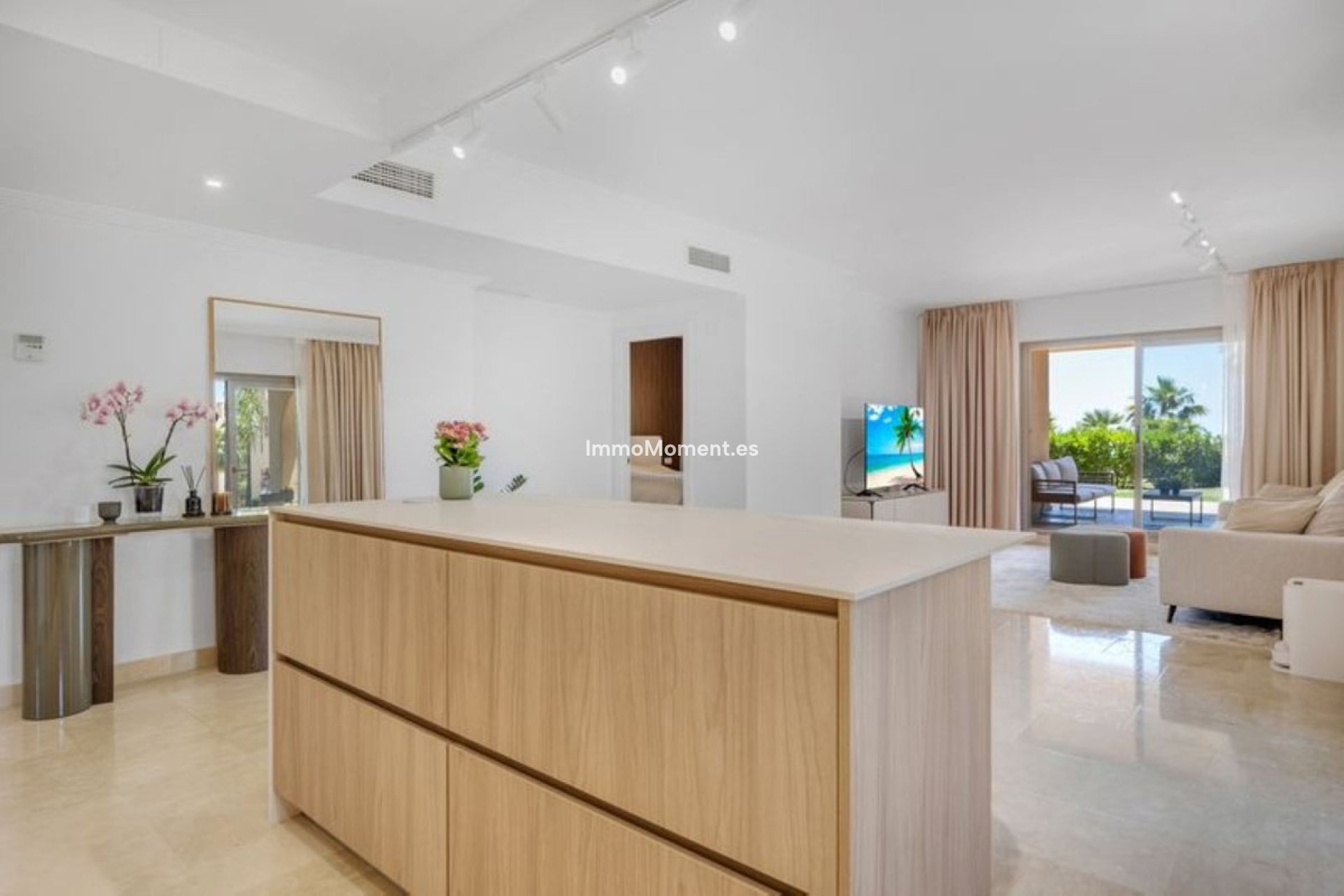 Resale - Apartment - Benahavís - Benahavís Centro