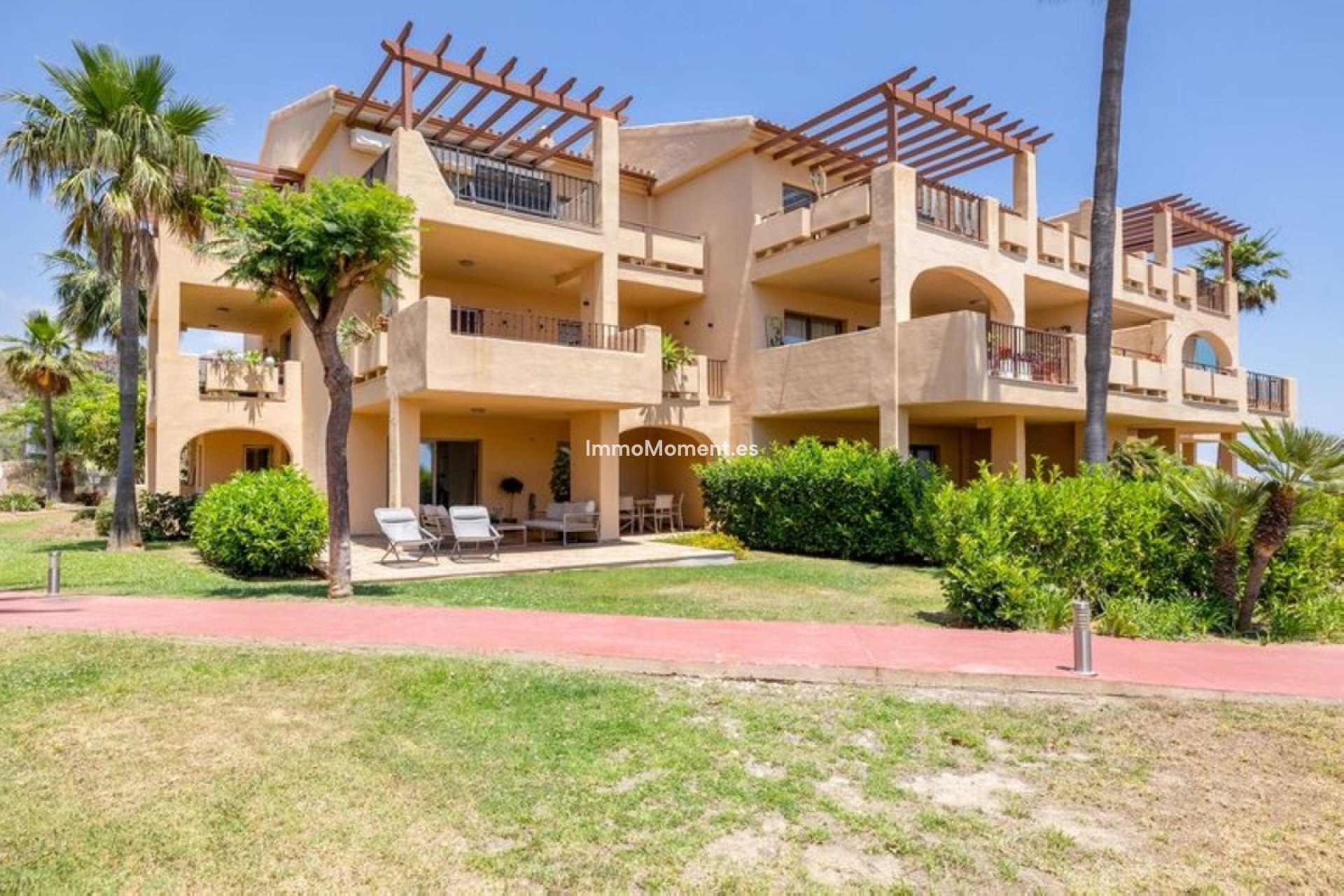 Resale - Apartment - Benahavís - Benahavís Centro