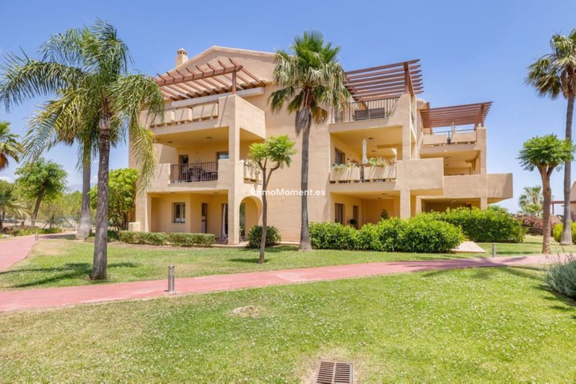 Resale - Apartment - Benahavís - Benahavís Centro