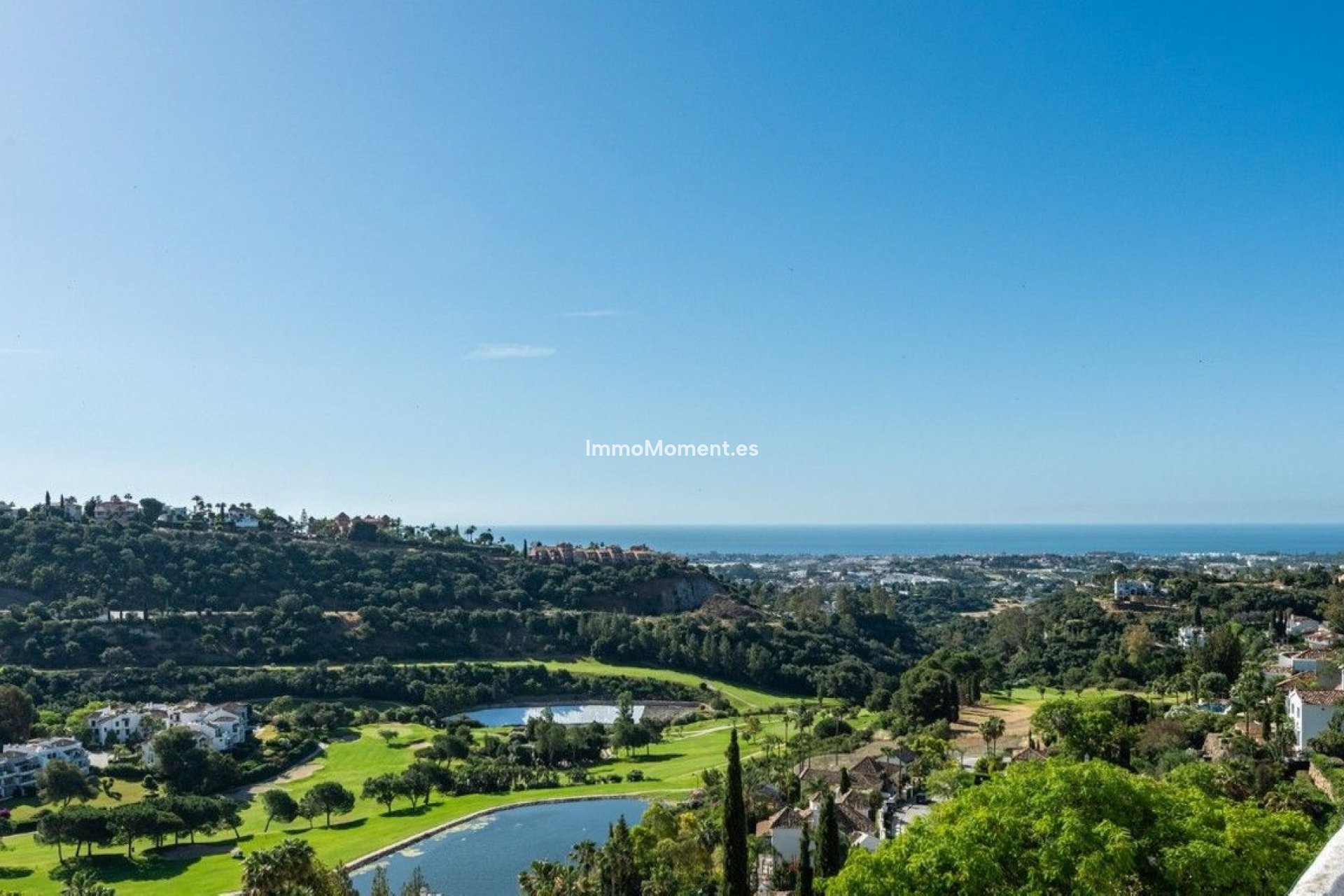 Resale - Apartment - Benahavís - Benahavís Centro