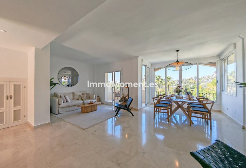 Resale - Apartment - Benahavís - Benahavís Centro
