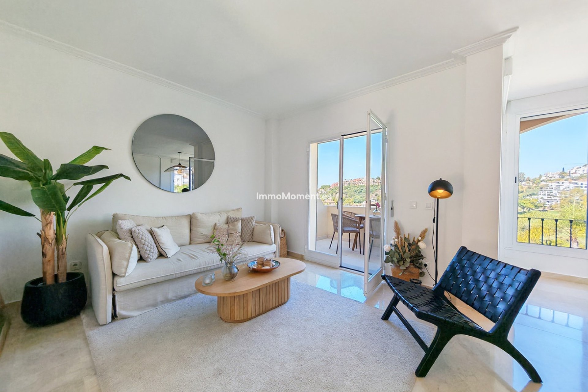 Resale - Apartment - Benahavís - Benahavís Centro