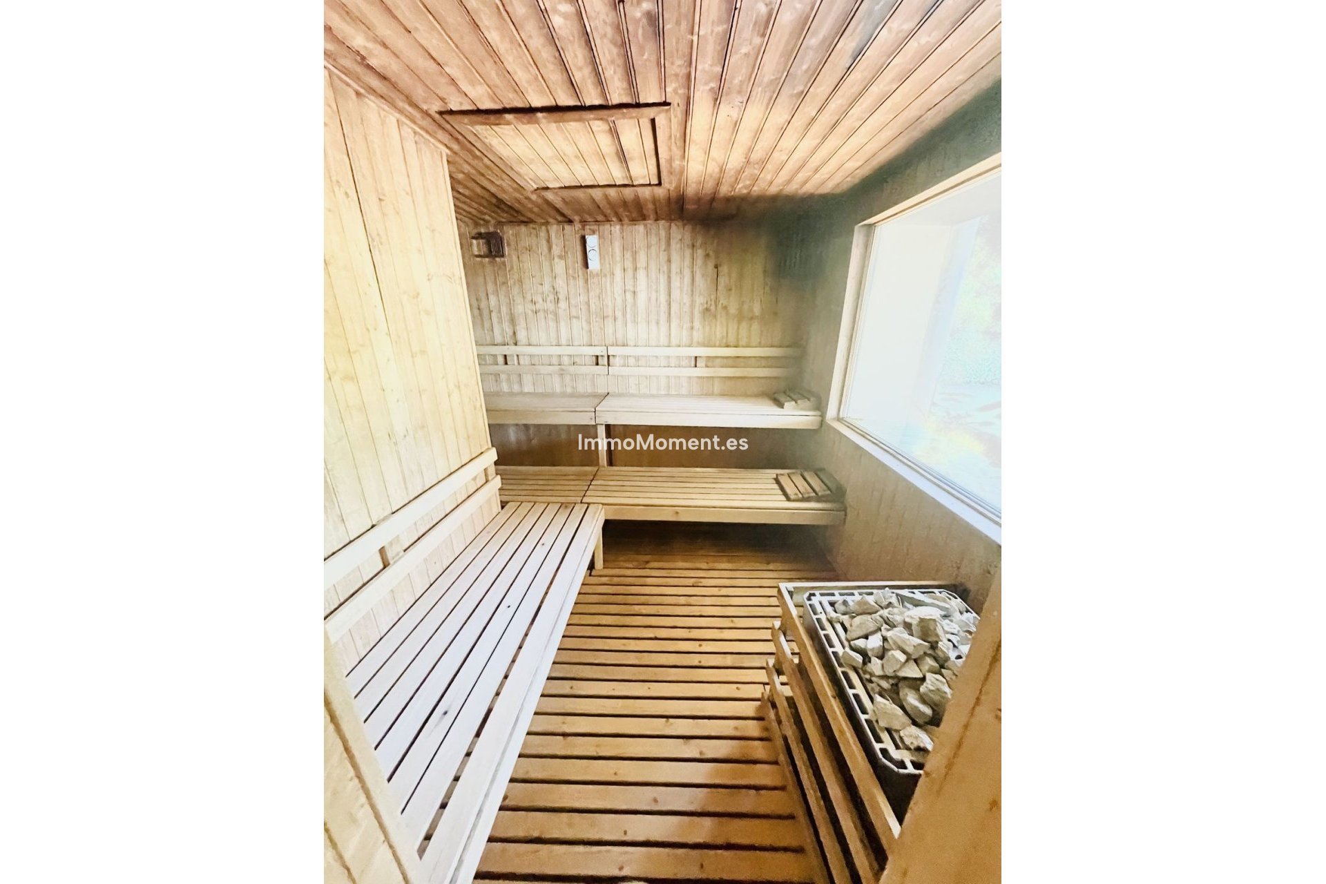 Resale - Apartment - Benahavís - Benahavís Centro