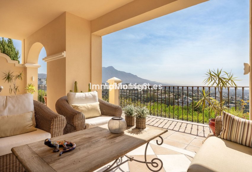 Resale - Apartment - Benahavís - Benahavís Centro