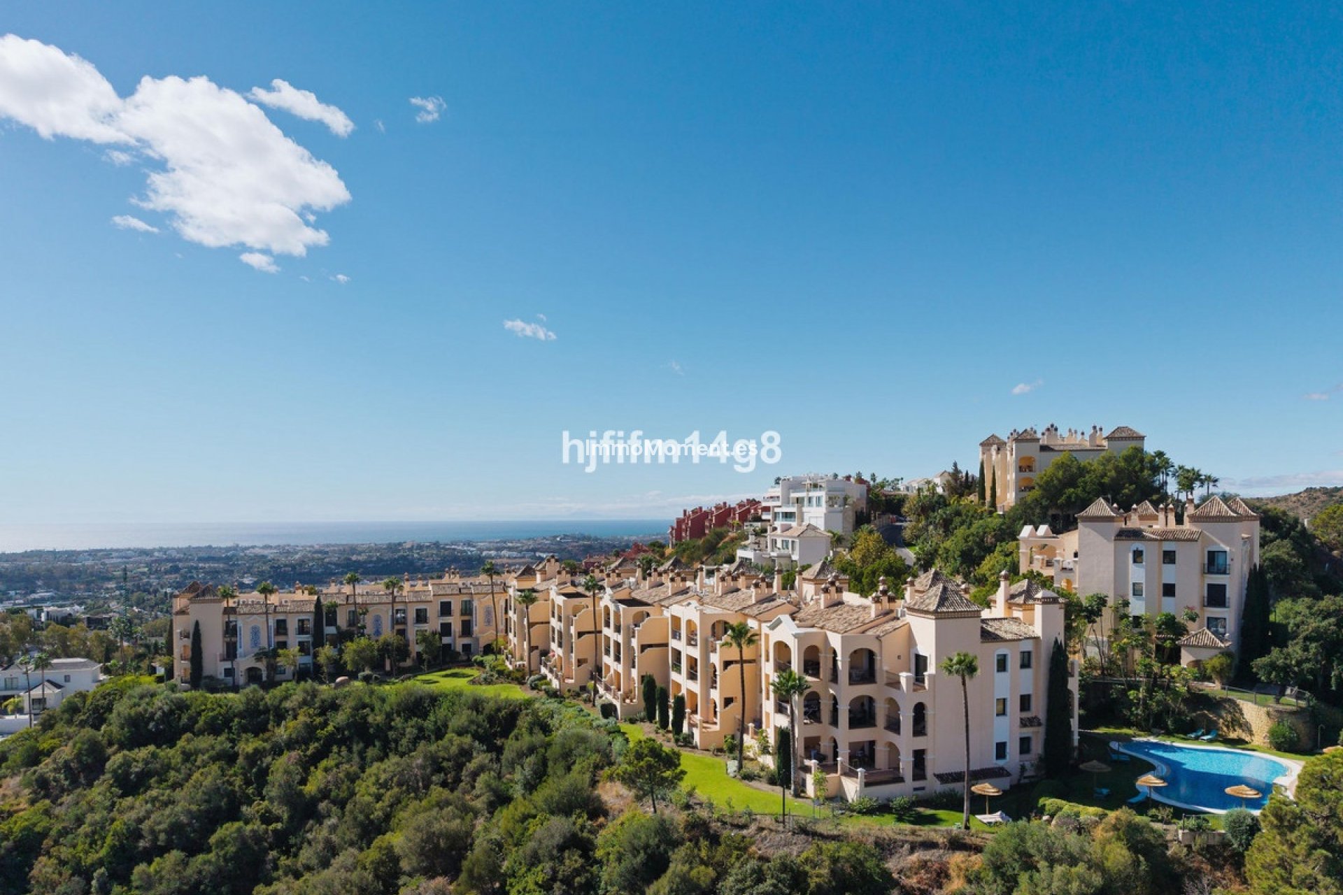 Resale - Apartment - Benahavís - Benahavís Centro