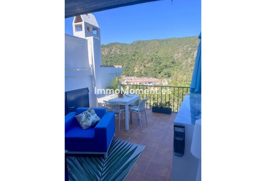 Resale - Apartment - Benahavís - Benahavís Centro