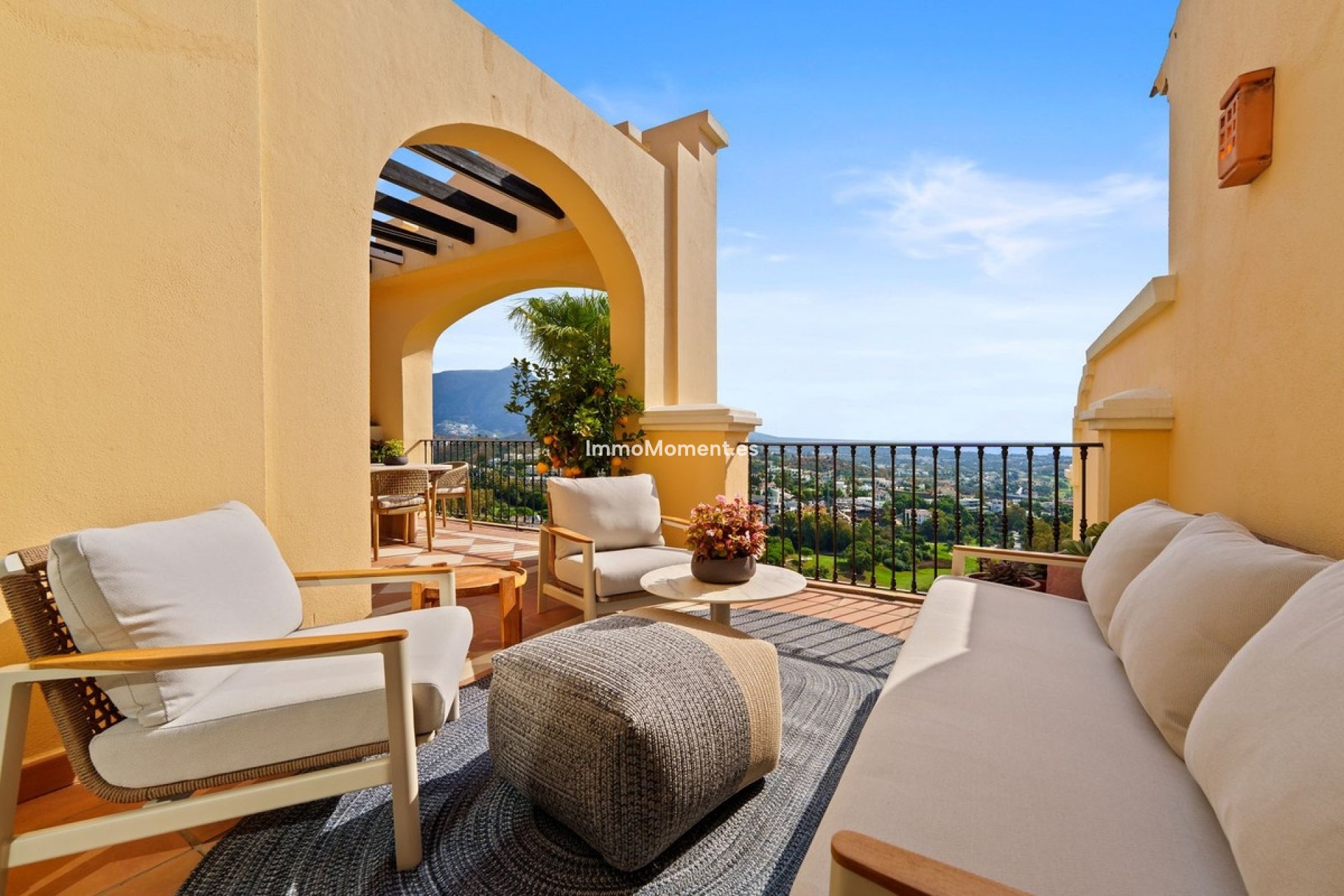 Resale - Apartment - Benahavís - Benahavís Centro