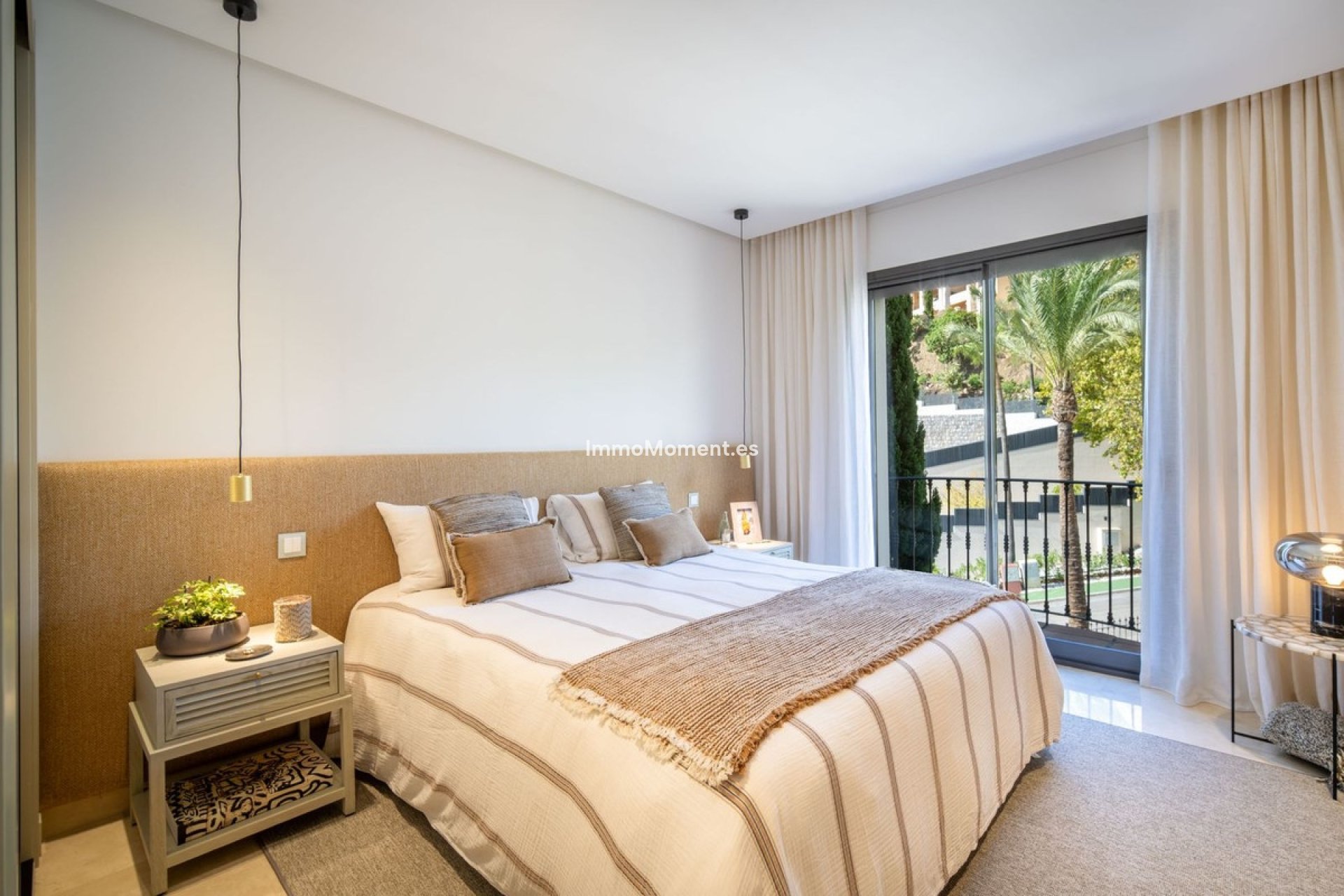 Resale - Apartment - Benahavís - Benahavís Centro