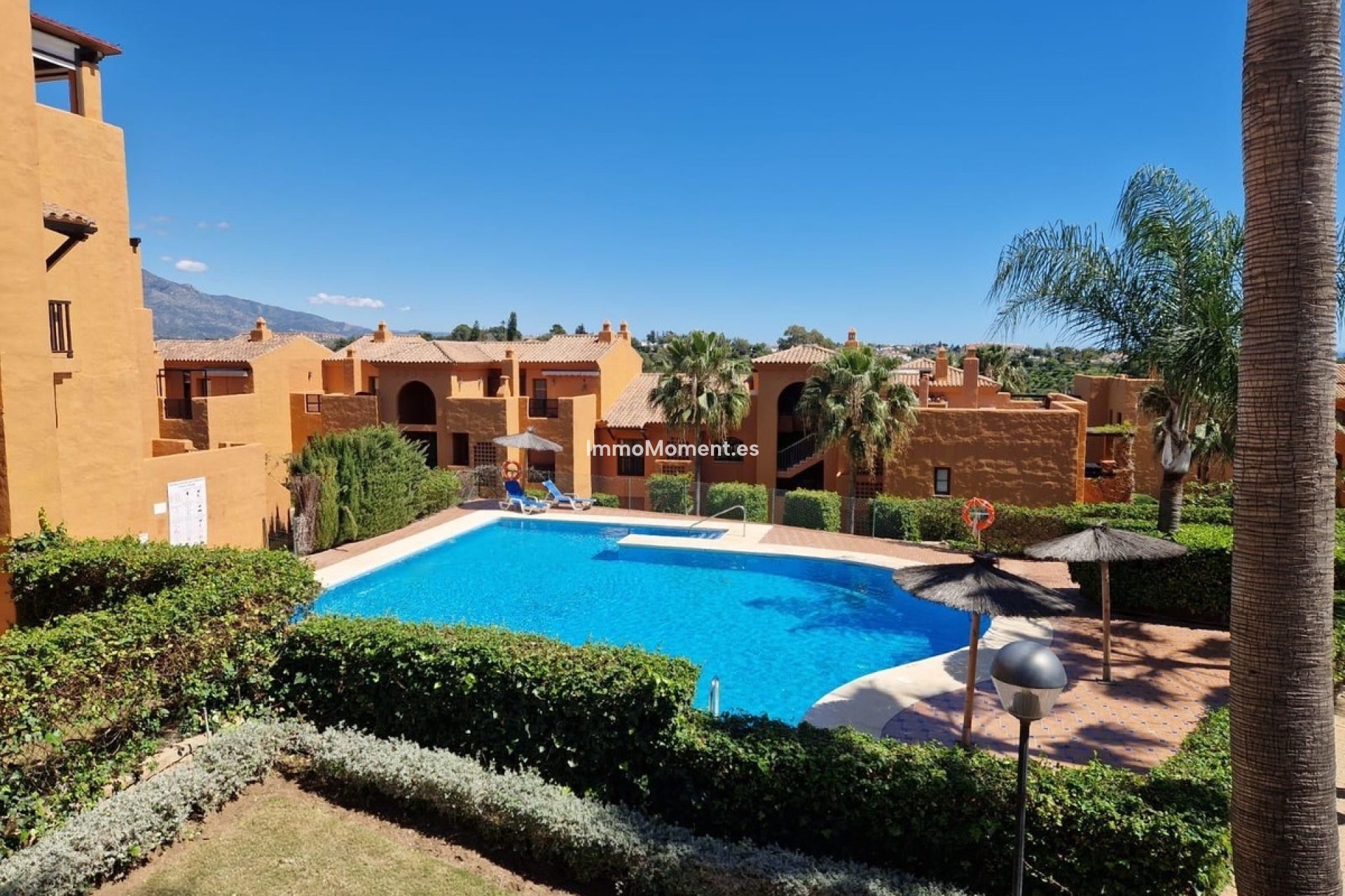 Resale - Apartment - Benahavís - Benahavís Centro