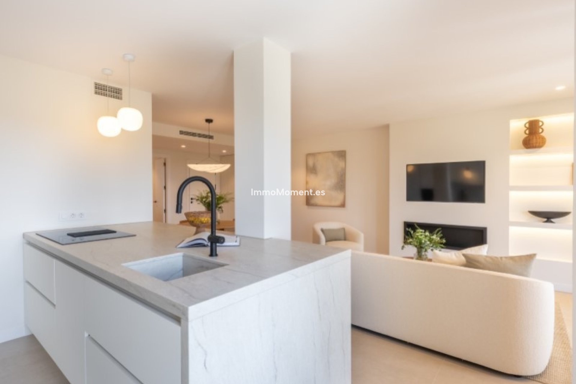 Resale - Apartment - Benahavís - Benahavís Centro