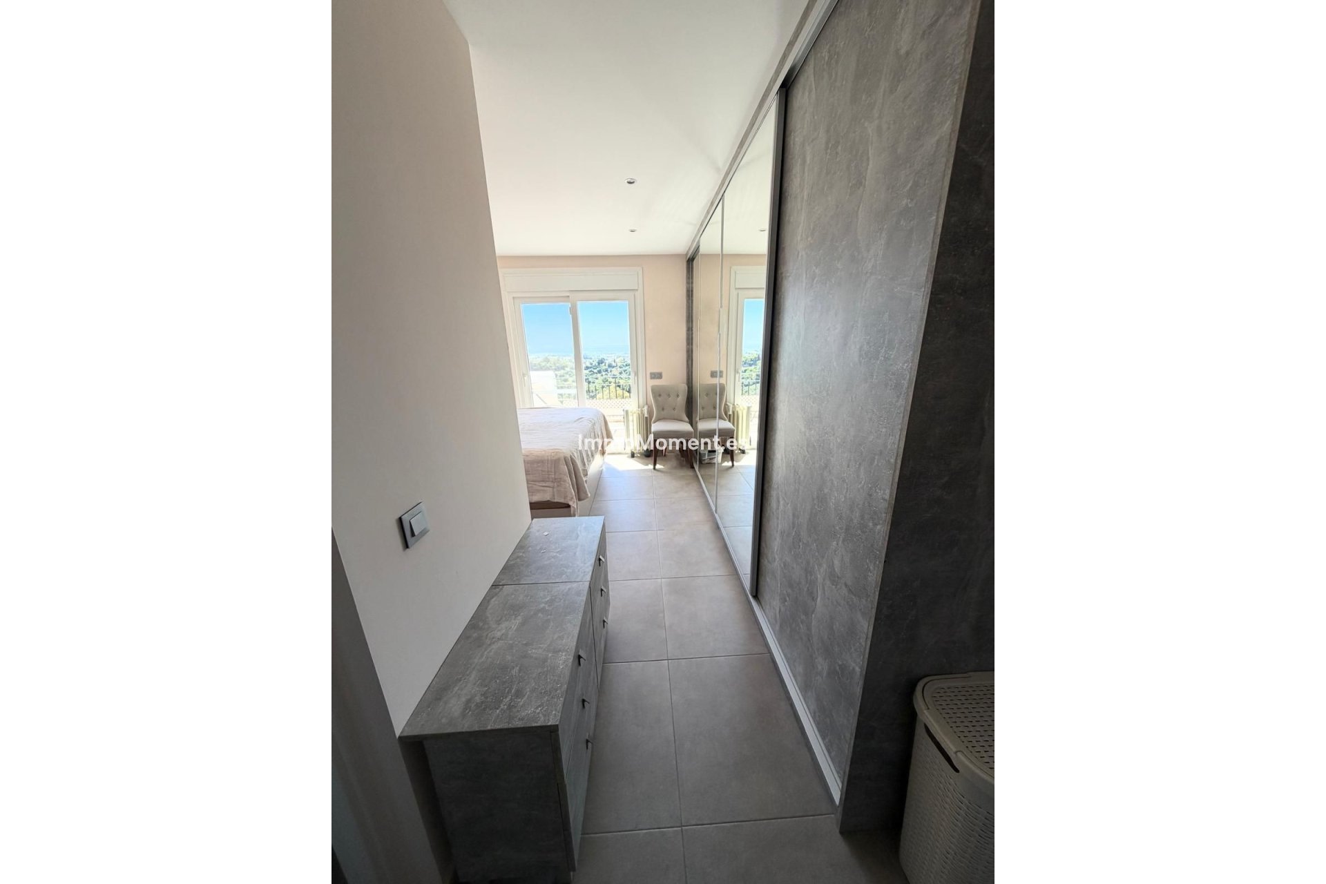 Resale - Apartment - Benahavís - Benahavís Centro