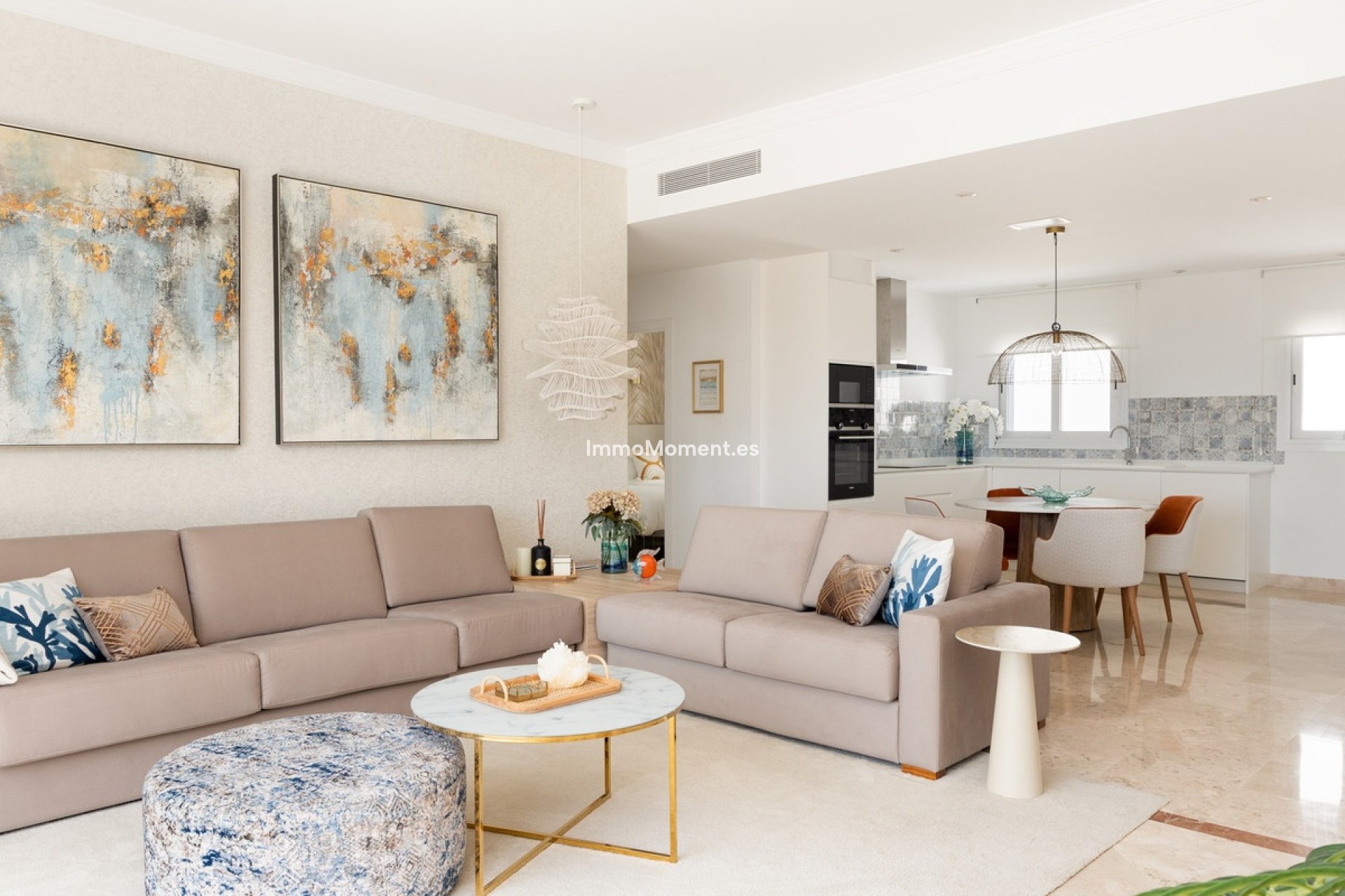 Resale - Apartment - Benahavís - Benahavís Centro