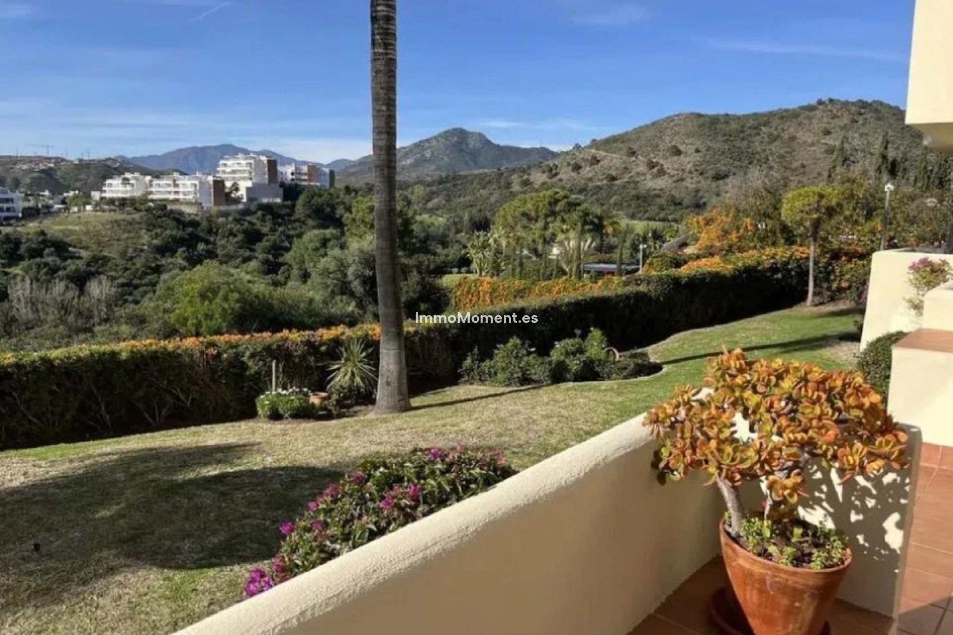 Resale - Apartment - Benahavís - Benahavís Centro