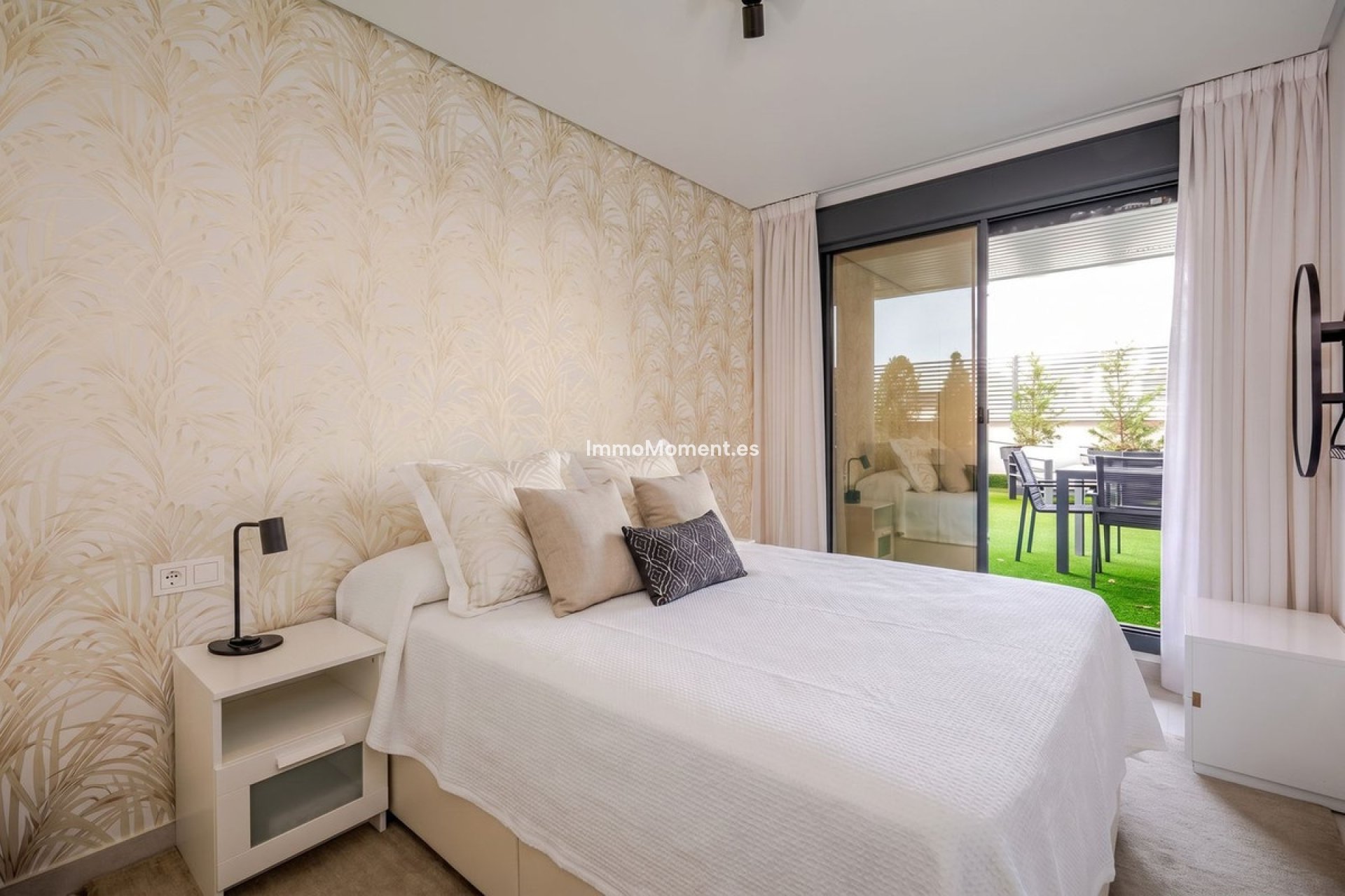 Resale - Apartment - Benahavís - Benahavís Centro