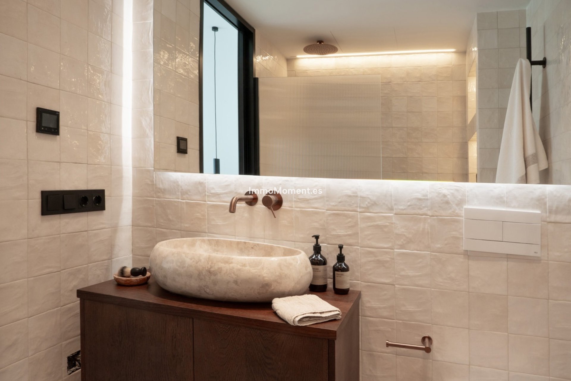 Resale - Apartment - Benahavís - Benahavís Centro