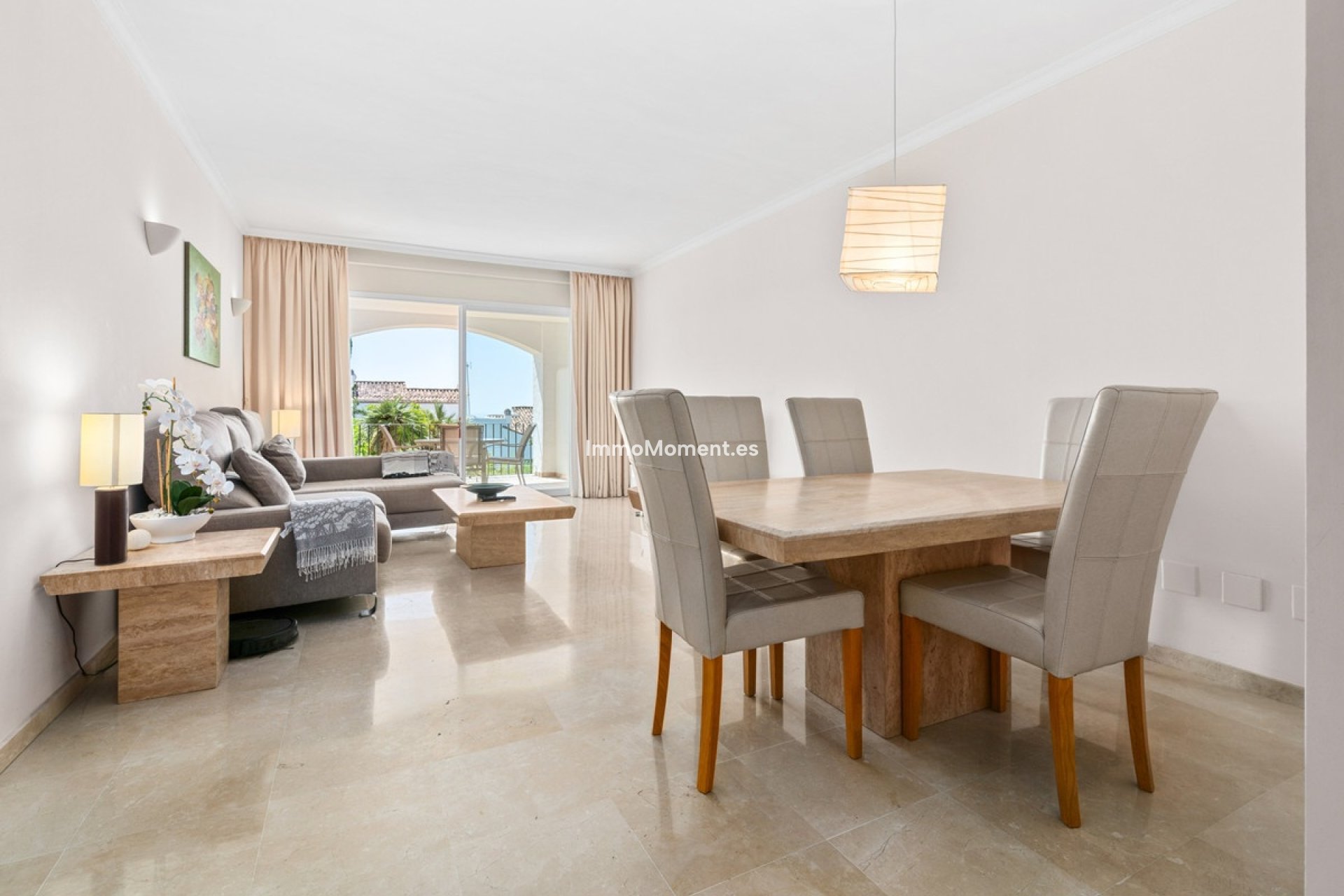 Resale - Apartment - Benahavís - Benahavís Centro