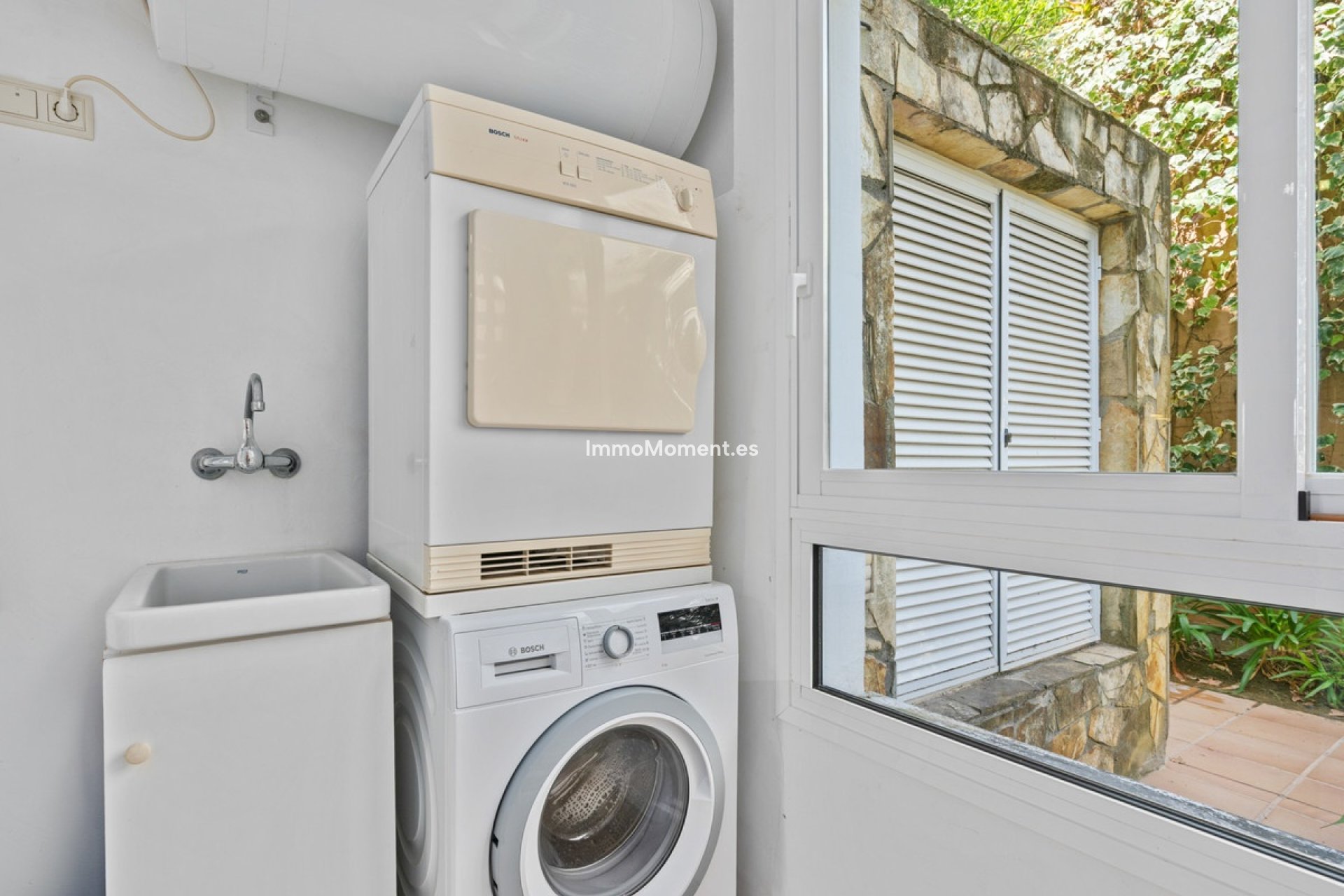 Resale - Apartment - Benahavís - Benahavís Centro
