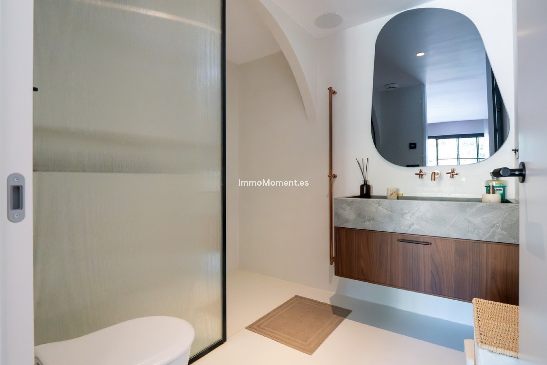 Resale - Apartment - Benahavís - Benahavís Centro