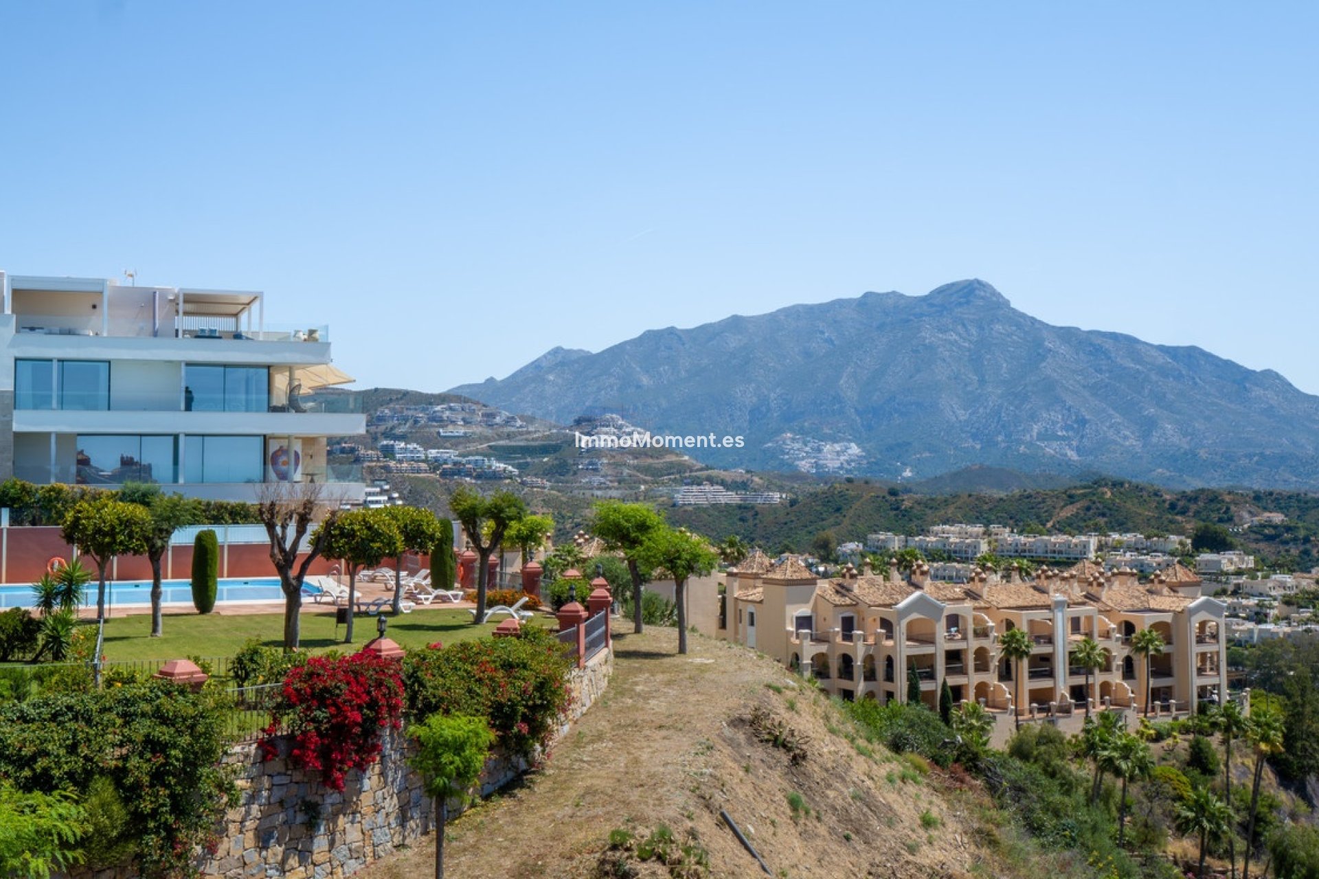 Resale - Apartment - Benahavís - Benahavís Centro