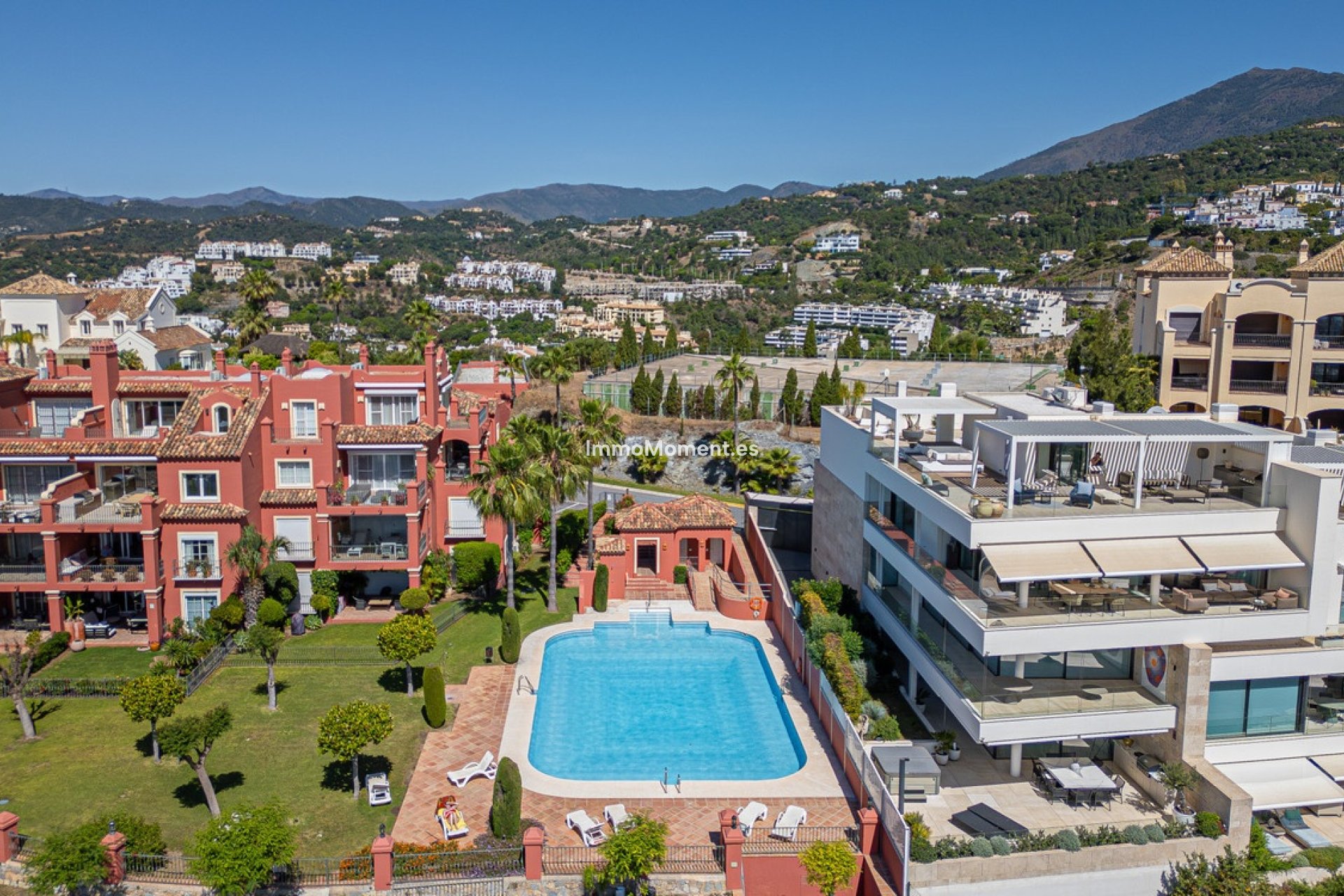 Resale - Apartment - Benahavís - Benahavís Centro