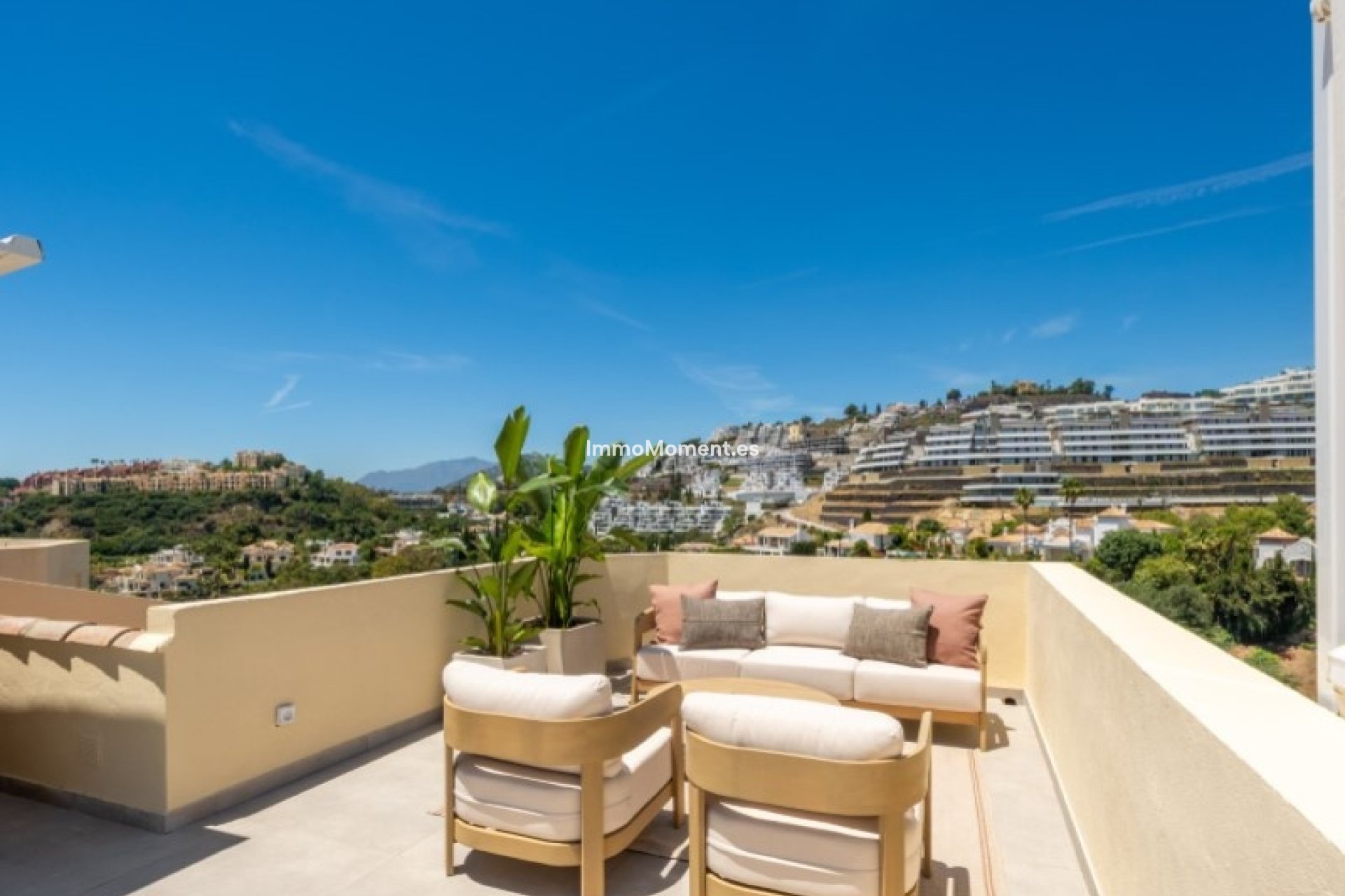 Resale - Apartment - Benahavís - La Quinta