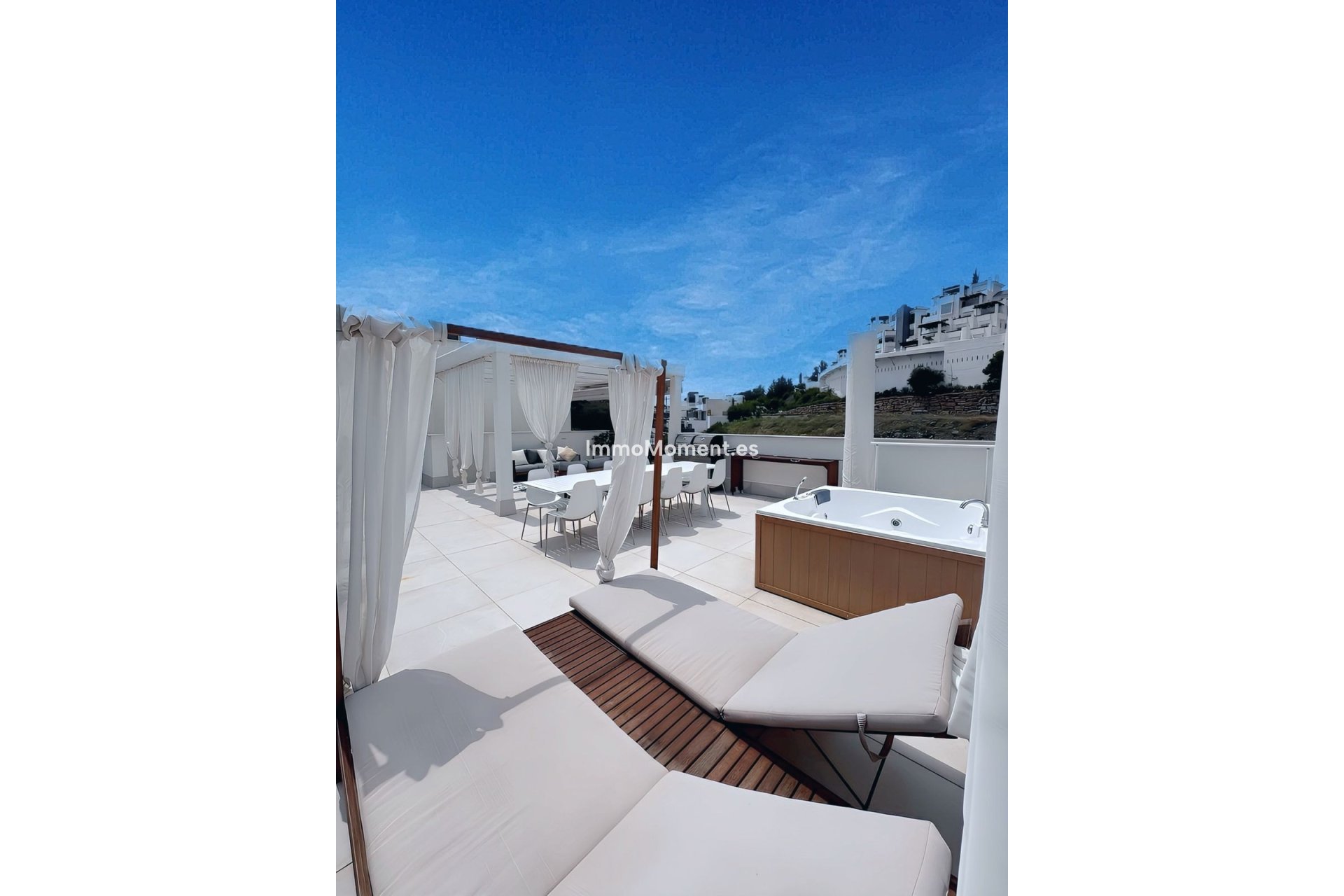Resale - Apartment - Benahavís - La Quinta