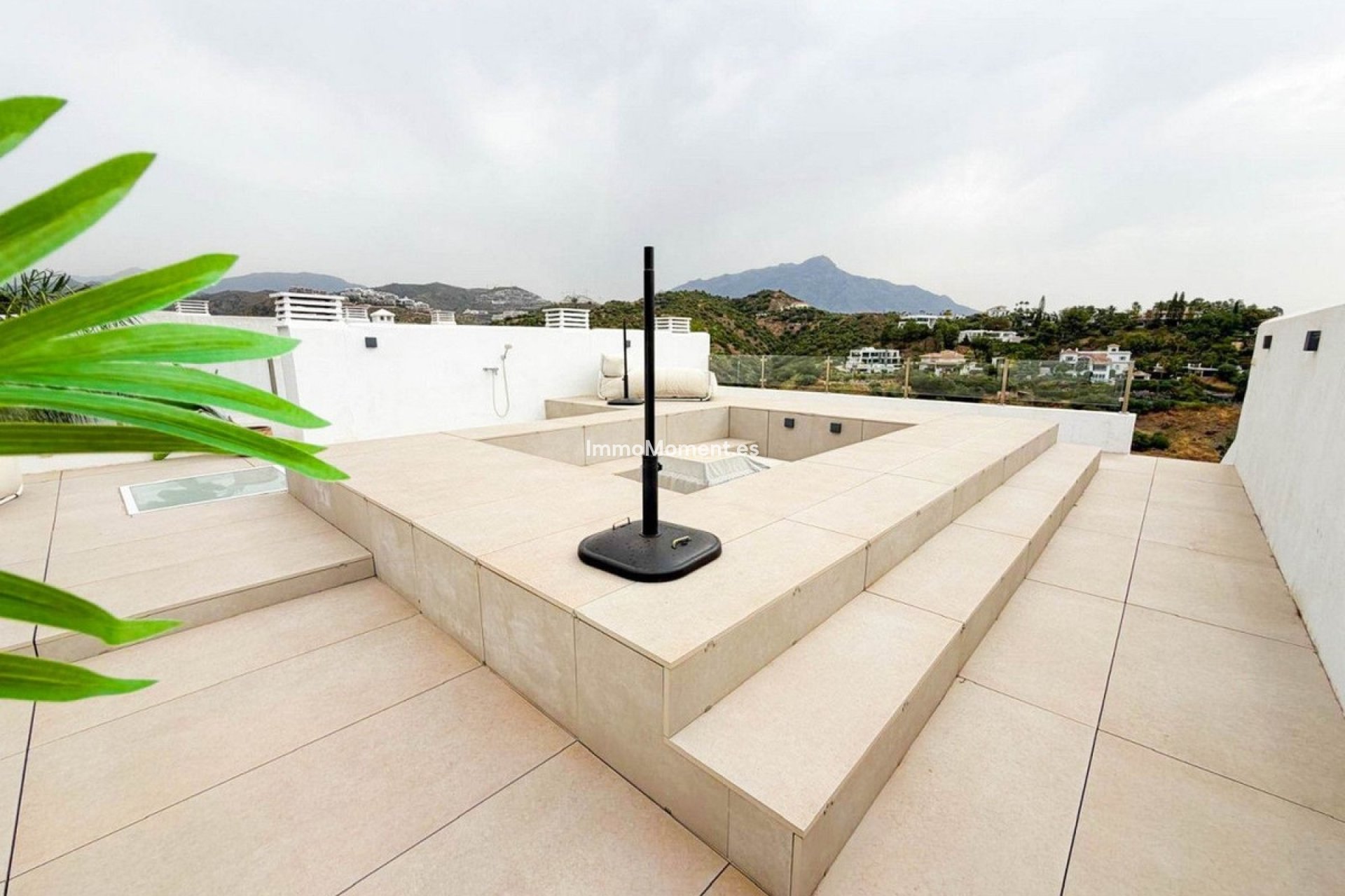 Resale - Apartment - Benahavís - La Quinta
