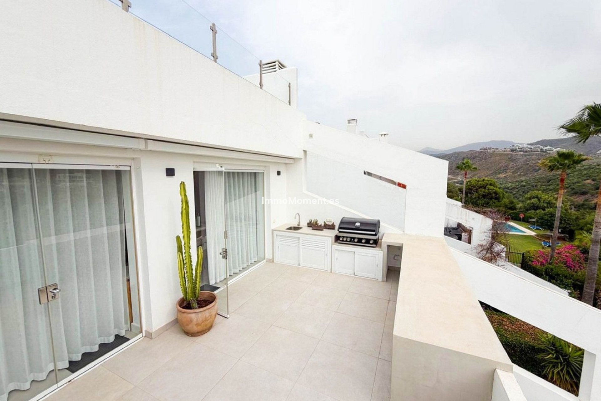 Resale - Apartment - Benahavís - La Quinta