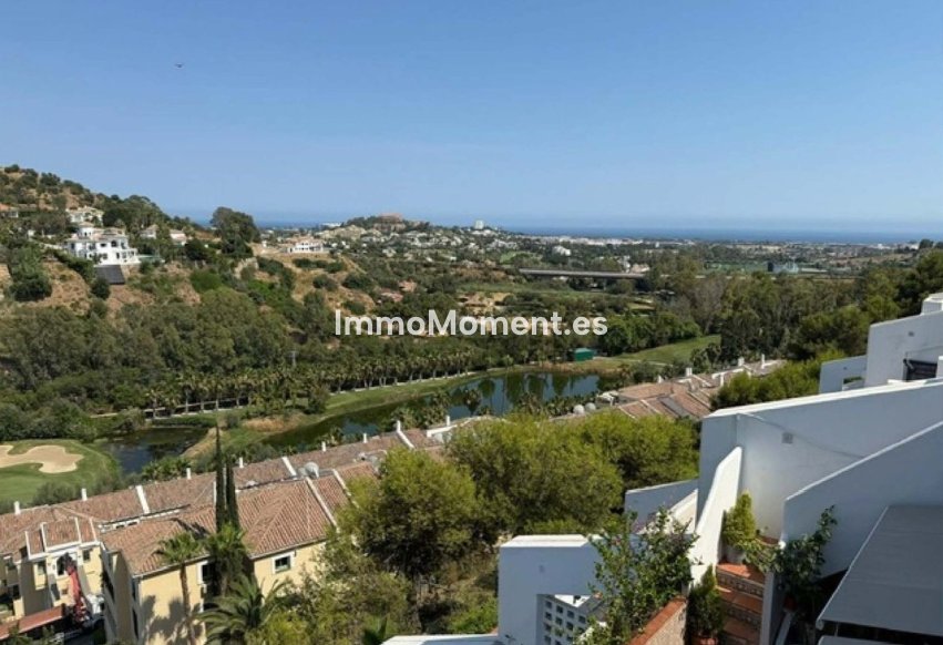 Resale - Apartment - Benahavís - La Quinta