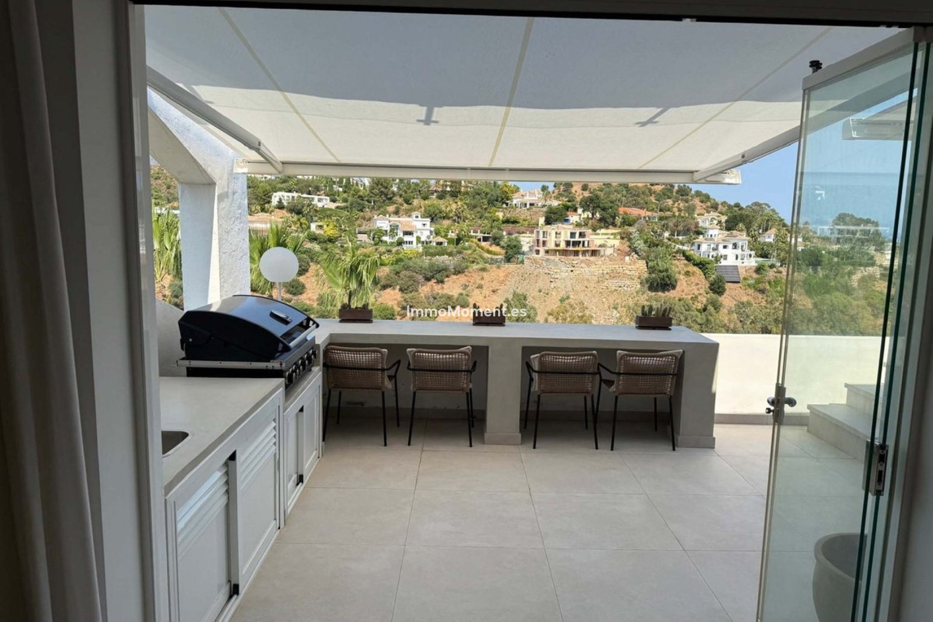 Resale - Apartment - Benahavís - La Quinta