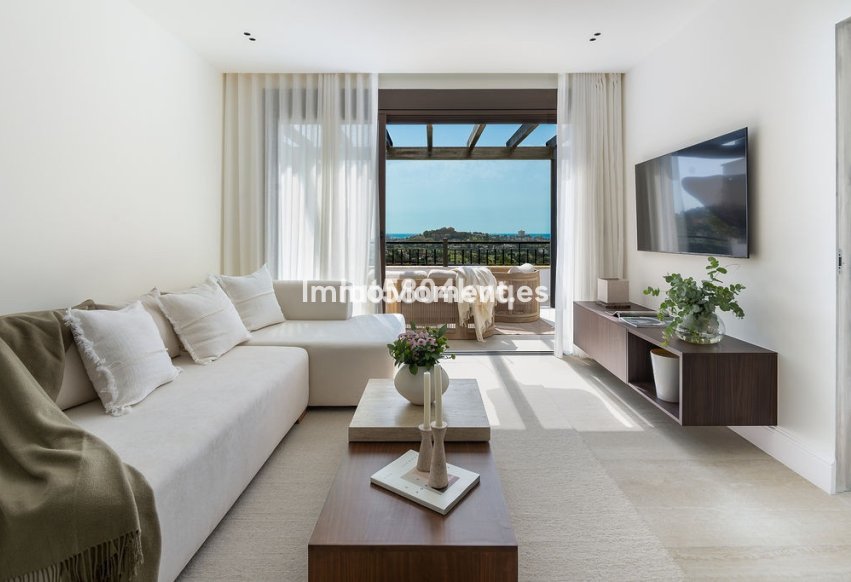 Resale - Apartment - Benahavís - La Quinta