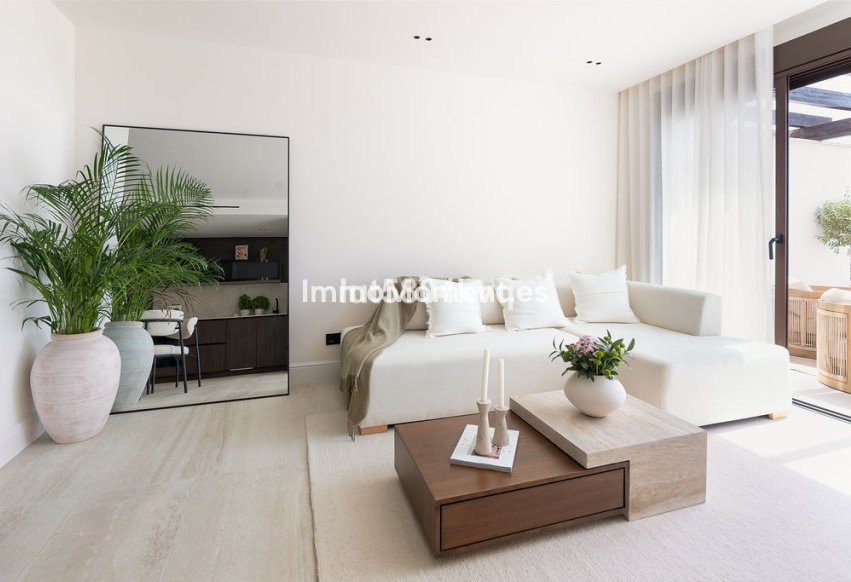 Resale - Apartment - Benahavís - La Quinta