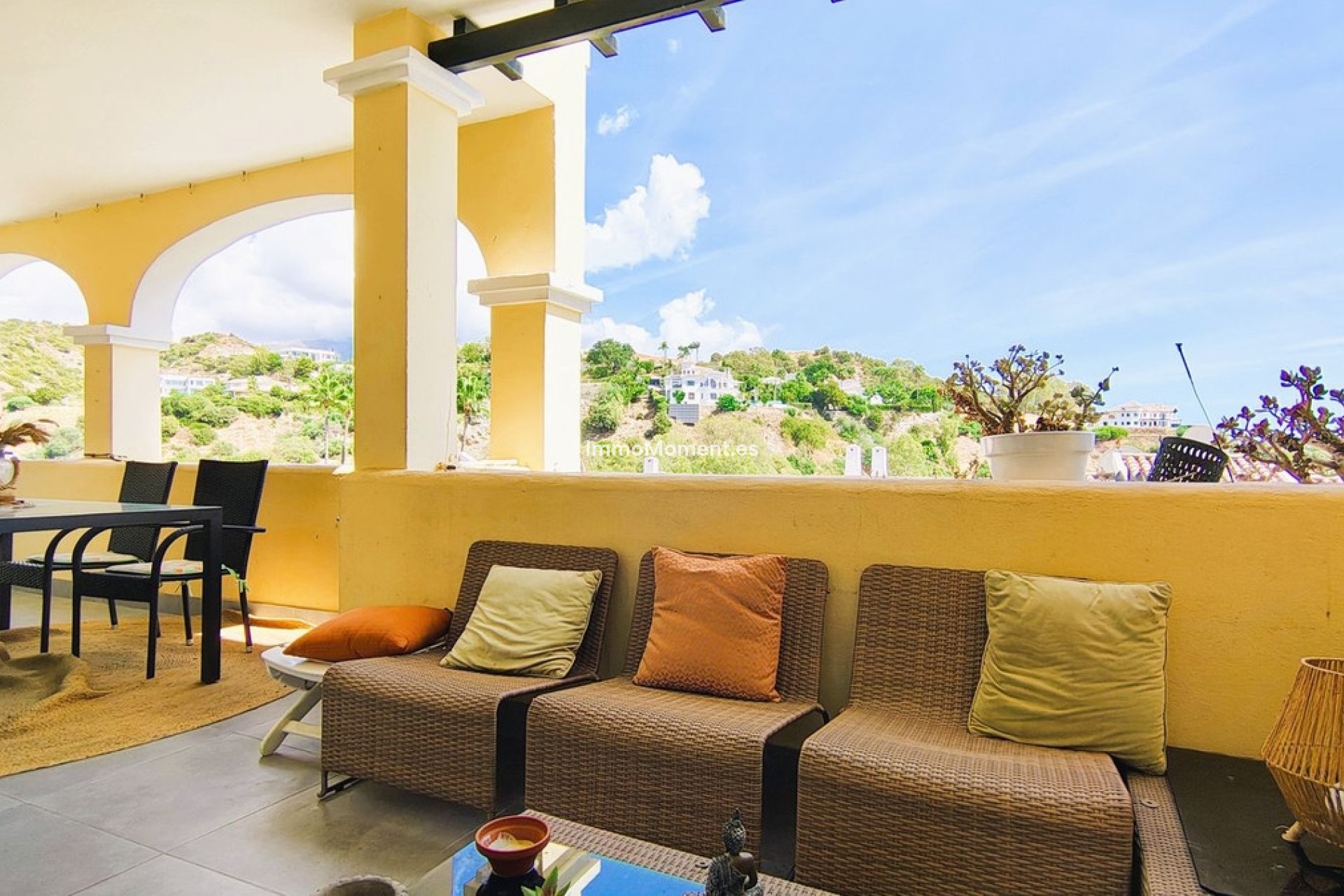 Resale - Apartment - Benahavís - La Quinta