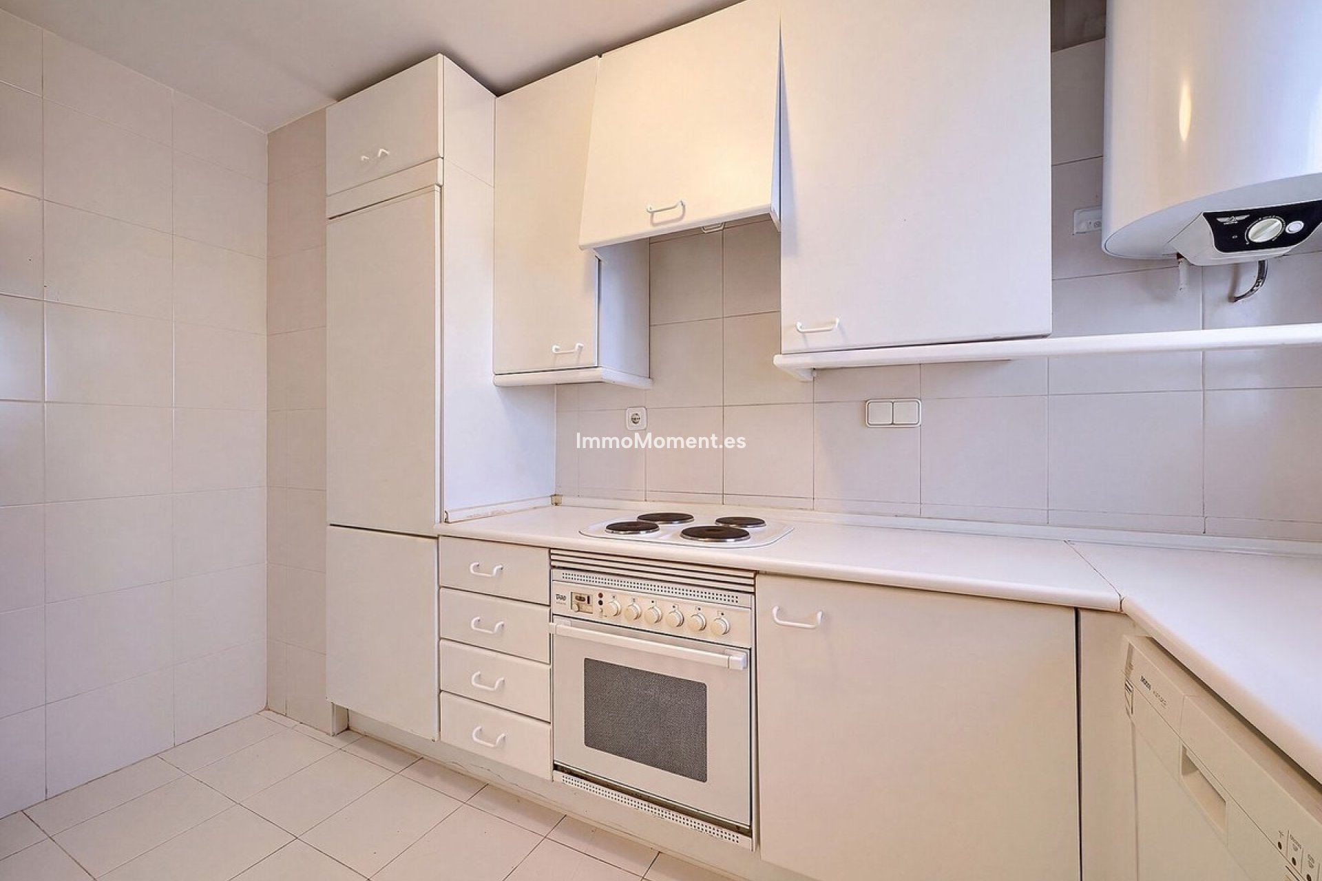Resale - Apartment - Benahavís - La Quinta