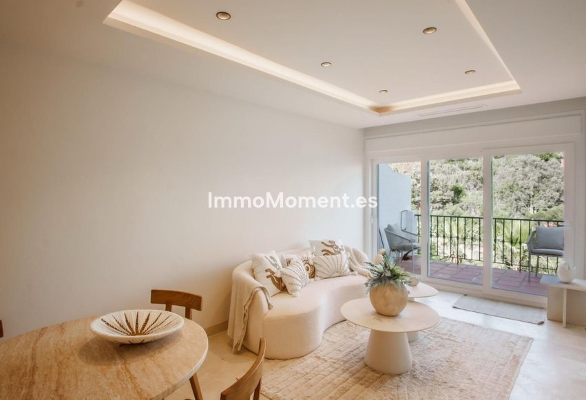 Resale - Apartment - Benahavís - La Quinta