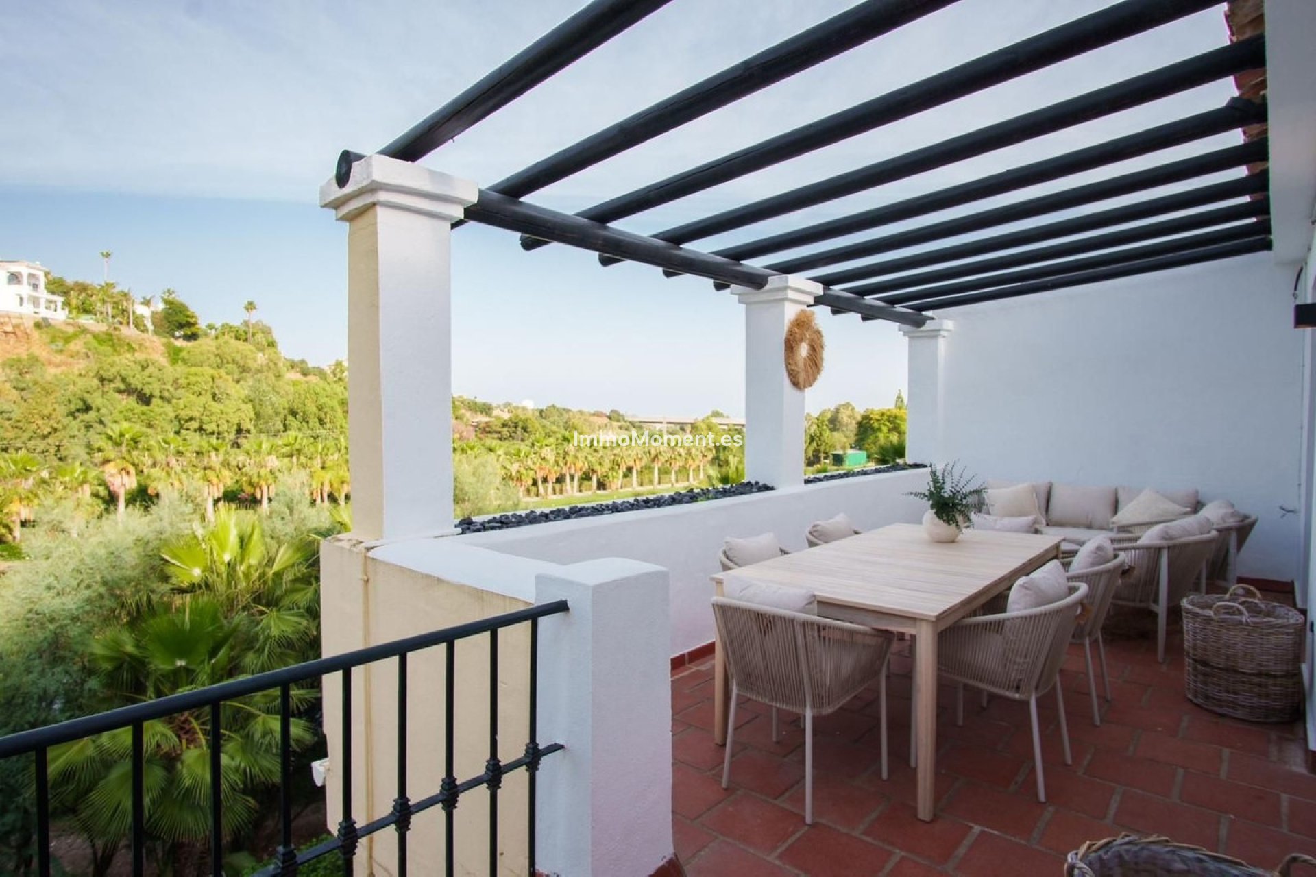 Resale - Apartment - Benahavís - La Quinta