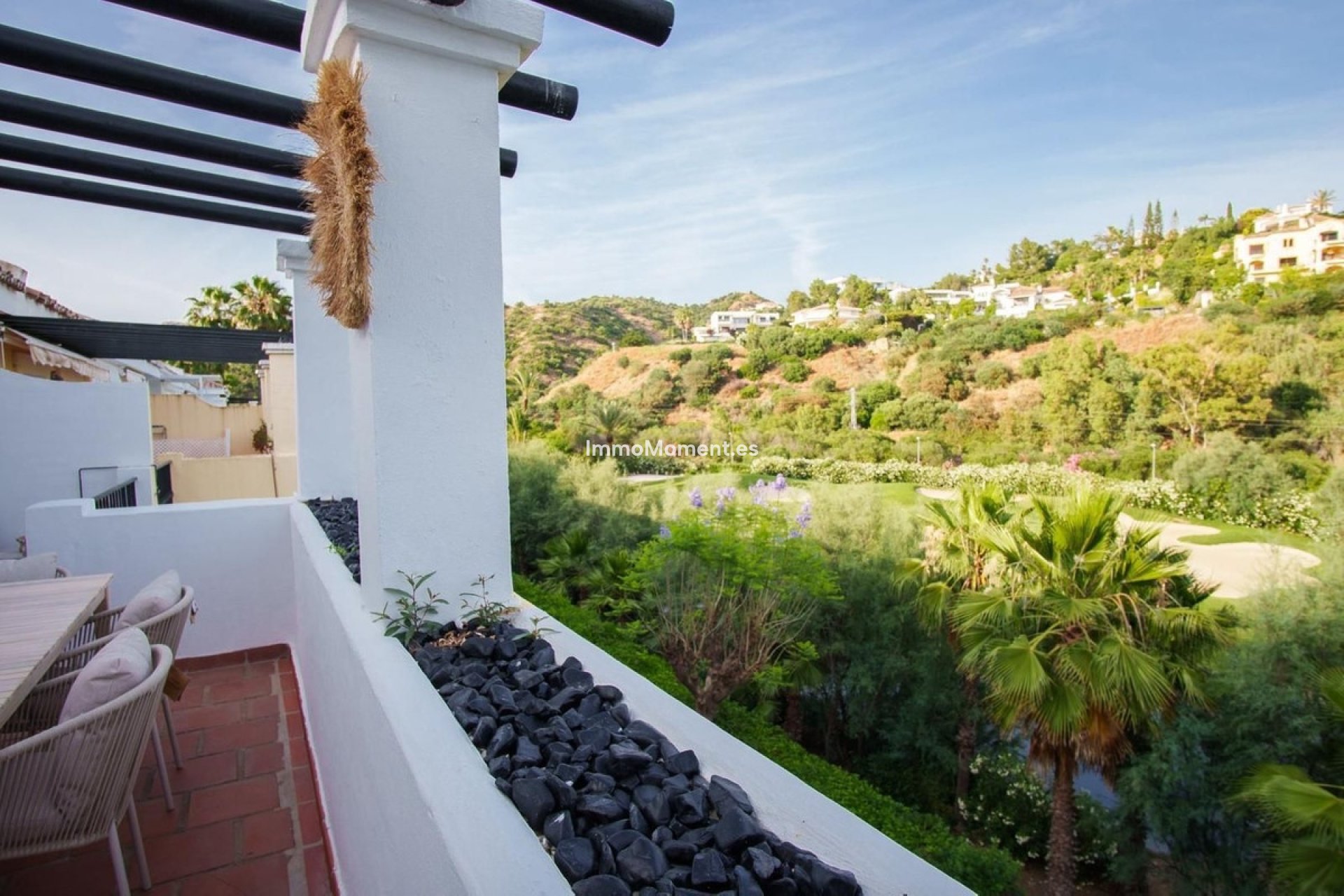 Resale - Apartment - Benahavís - La Quinta