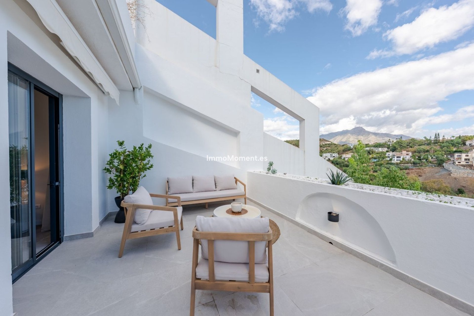 Resale - Apartment - Benahavís - La Quinta