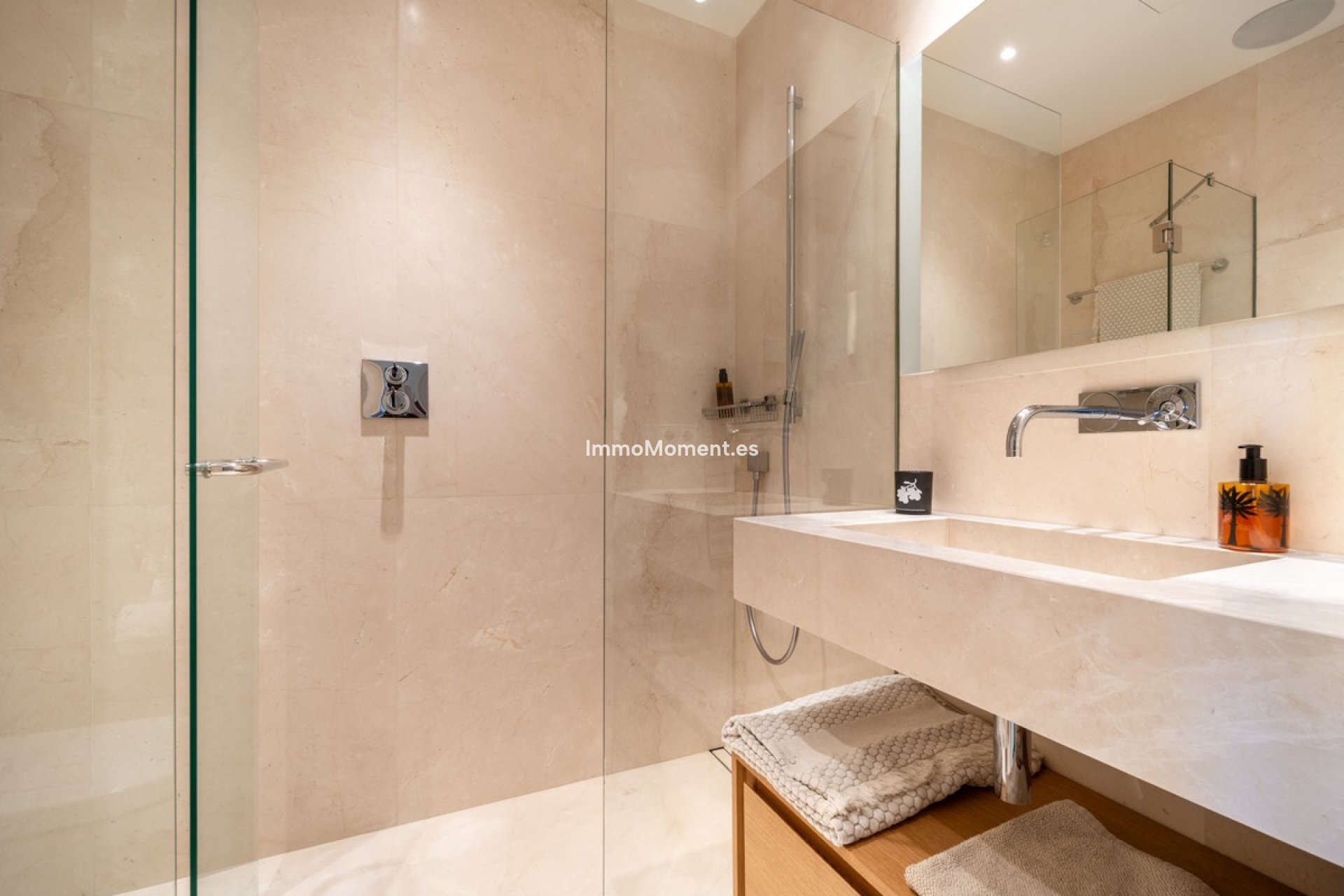 Resale - Apartment - Benahavís - La Quinta