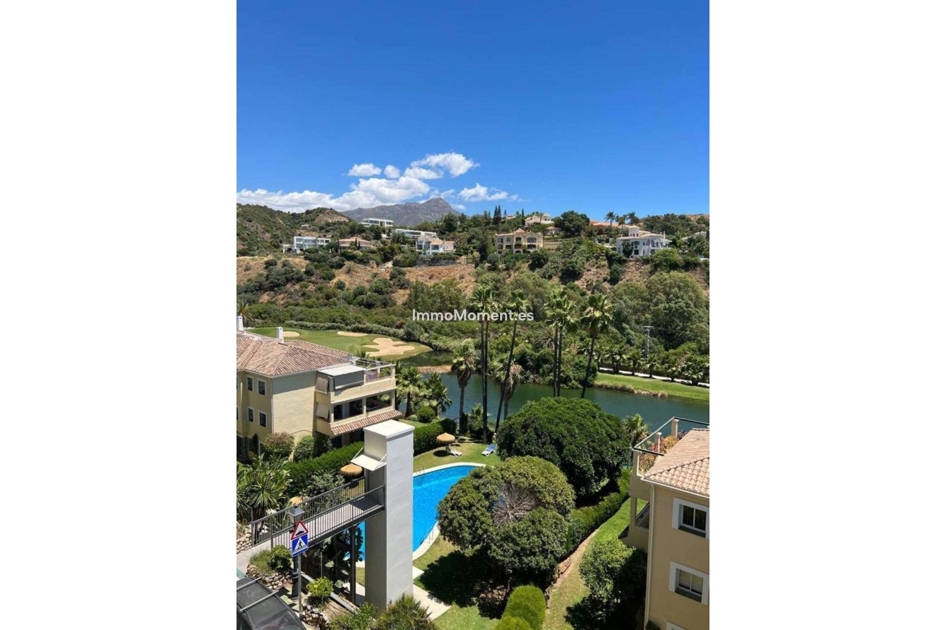 Resale - Apartment - Benahavís - La Quinta