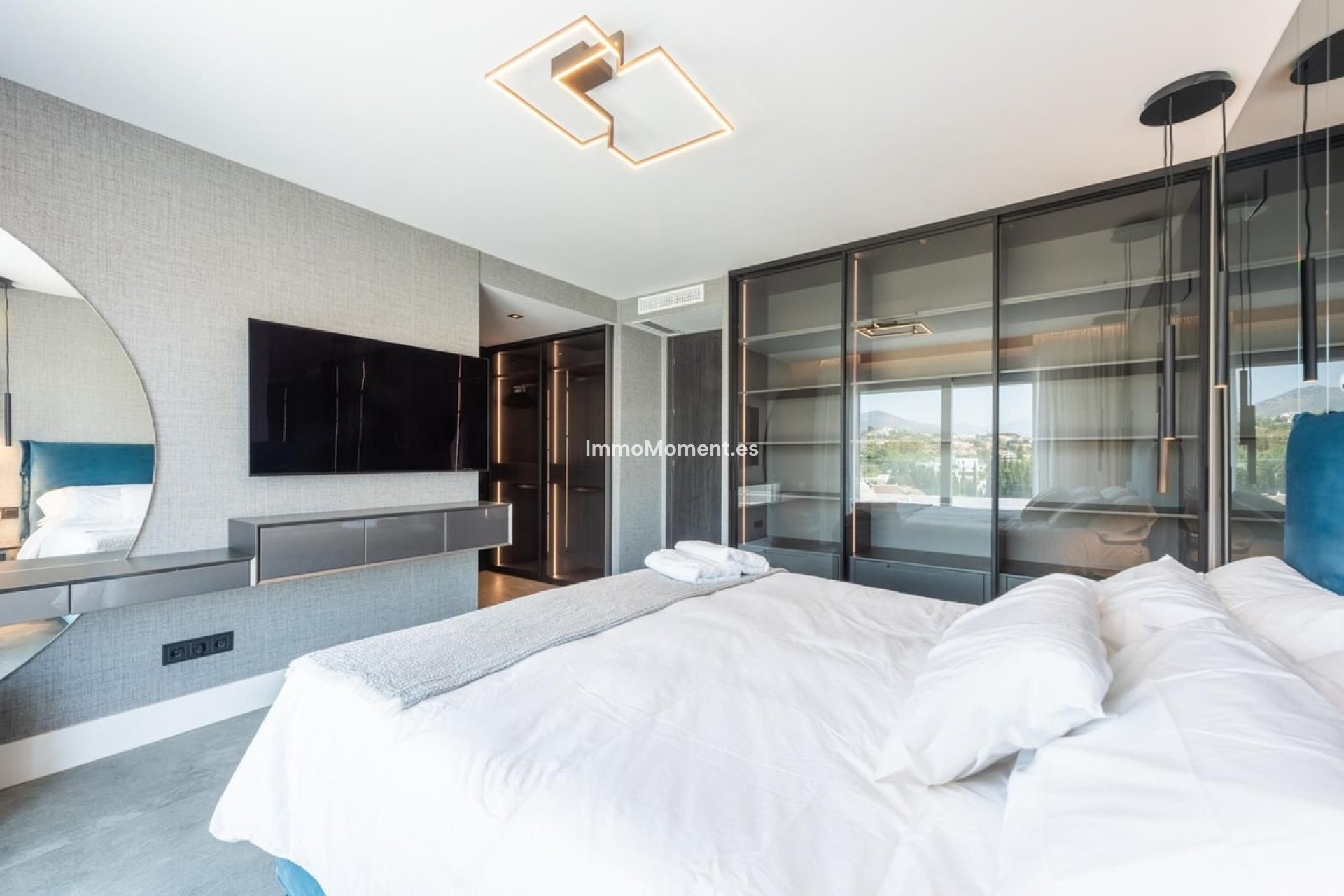 Resale - Apartment - Benahavís - La Quinta