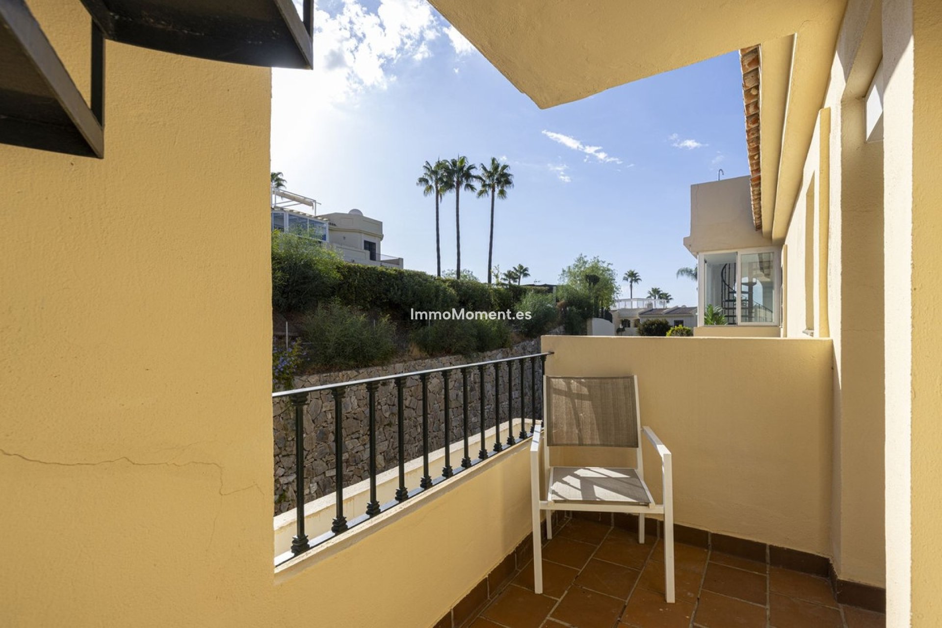 Resale - Apartment - Benahavís - La Quinta